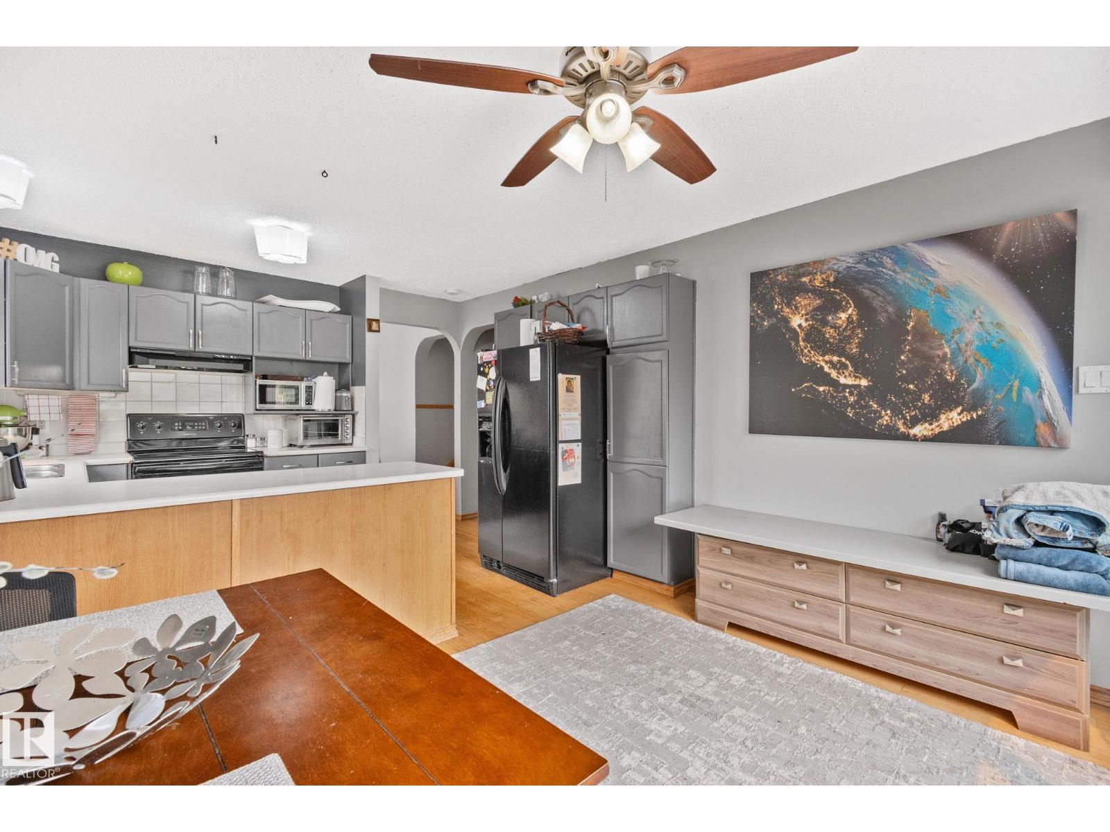 7503 190 St Nw Property Photo 4