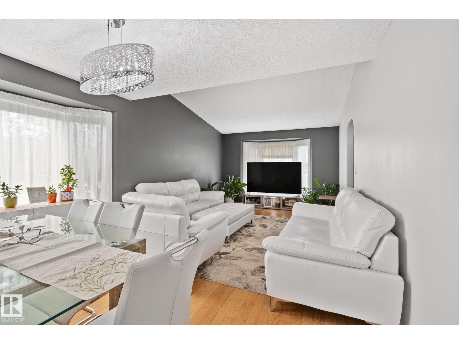 7503 190 St Nw Property Photo 12