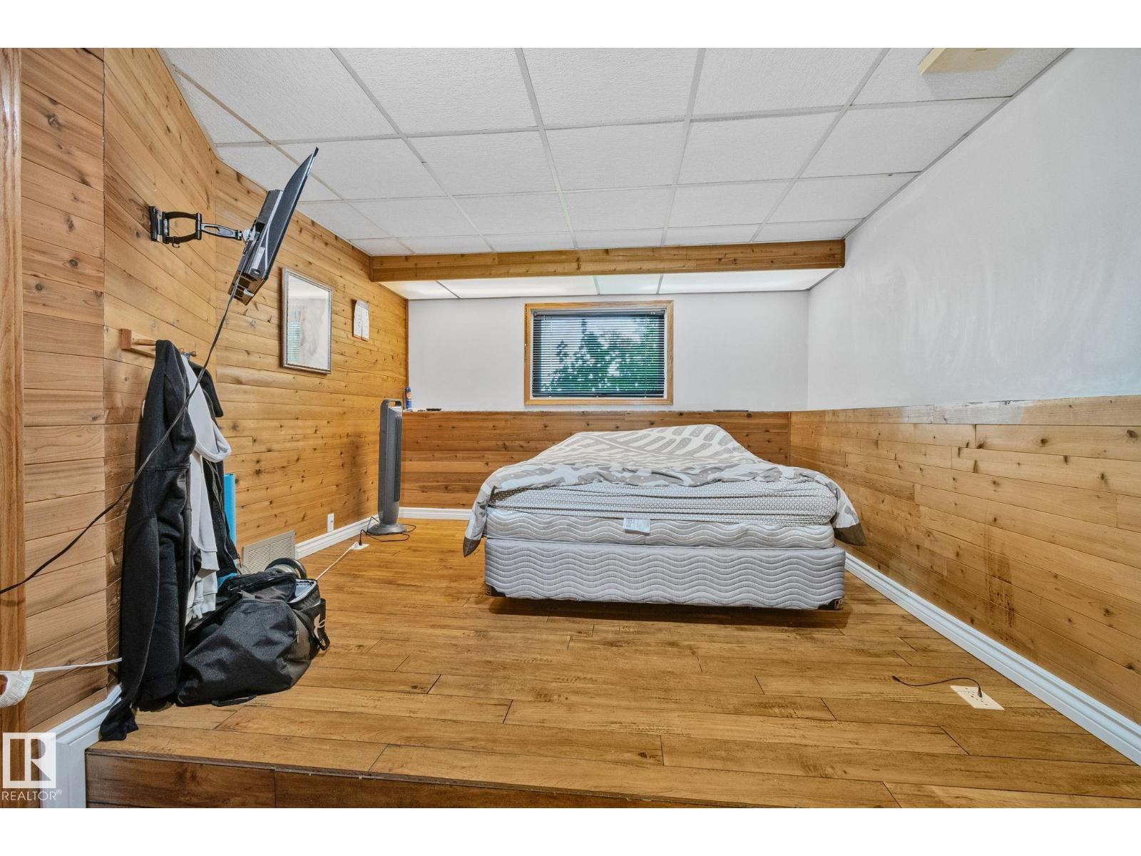 7503 190 St Nw Property Photo 15