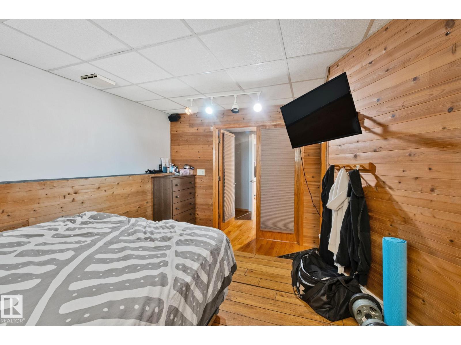 7503 190 St Nw Property Photo 17