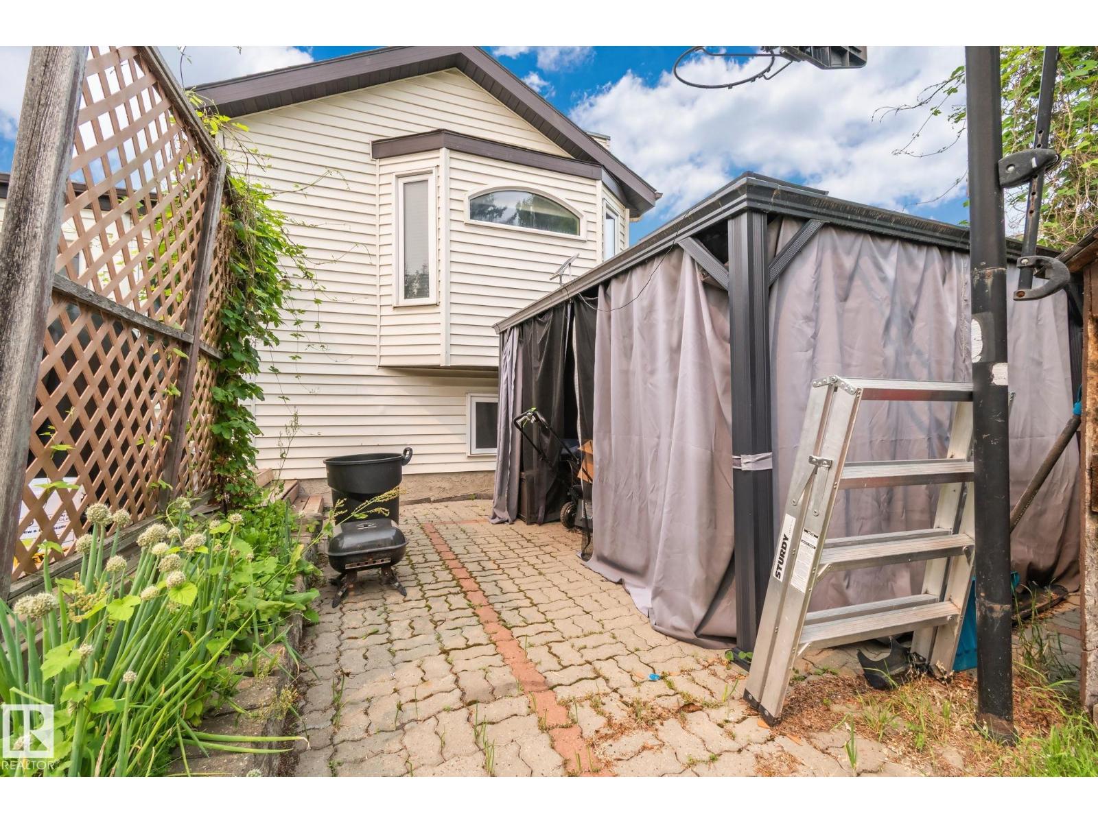 7503 190 St Nw Property Photo 43