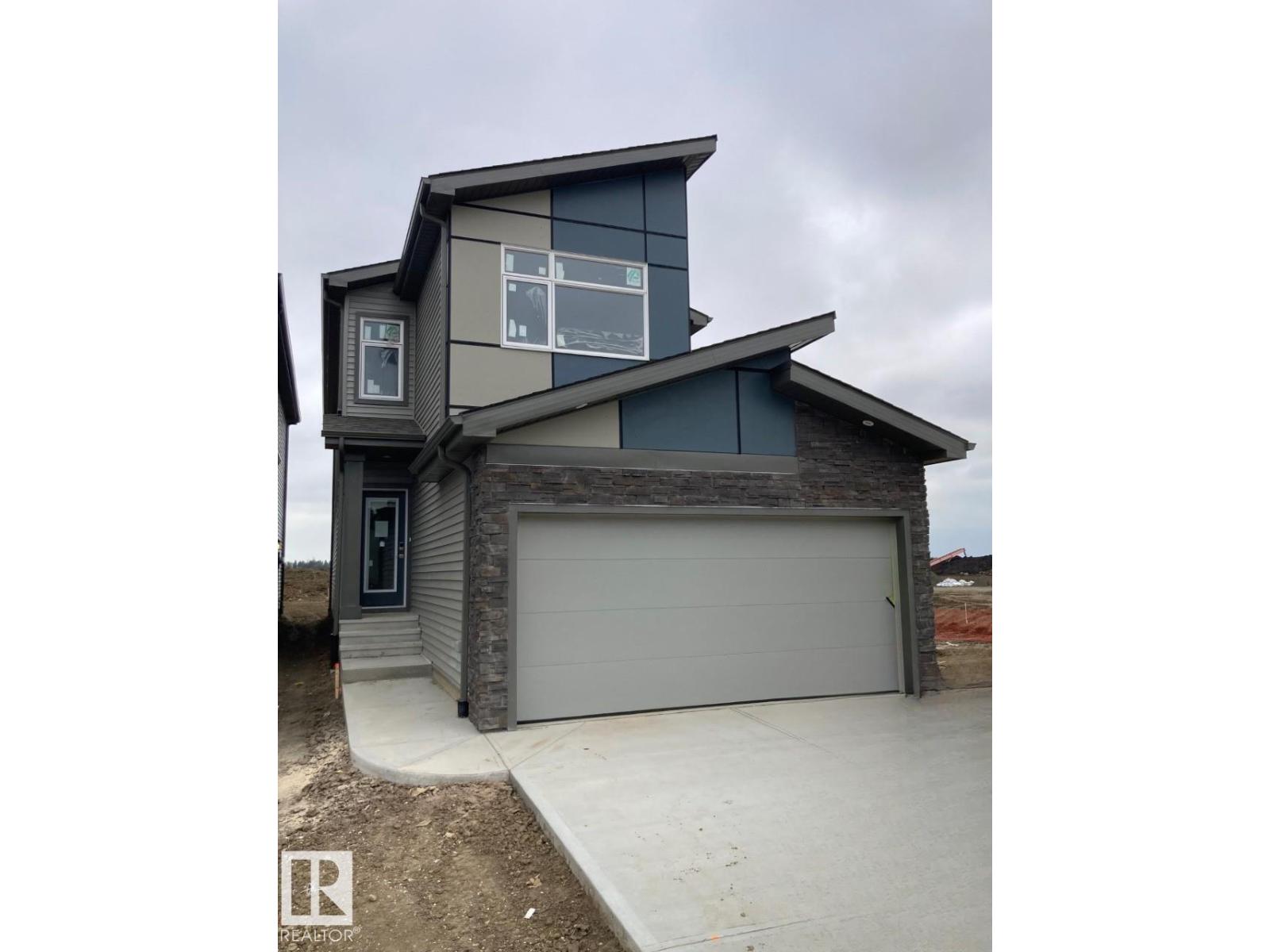 2815 62 St Sw Property Photo 1