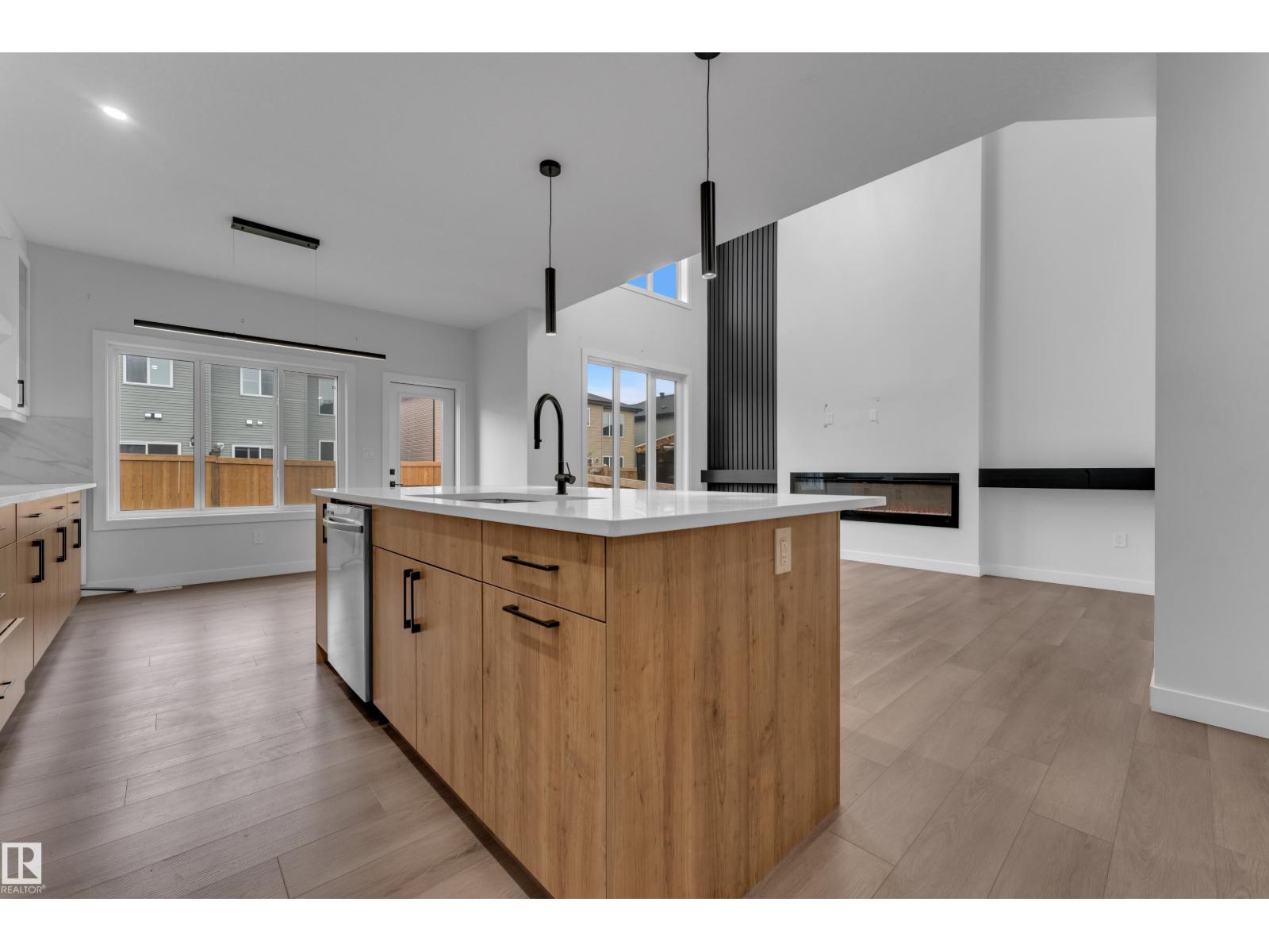 3615 42 Av Property Photo 16