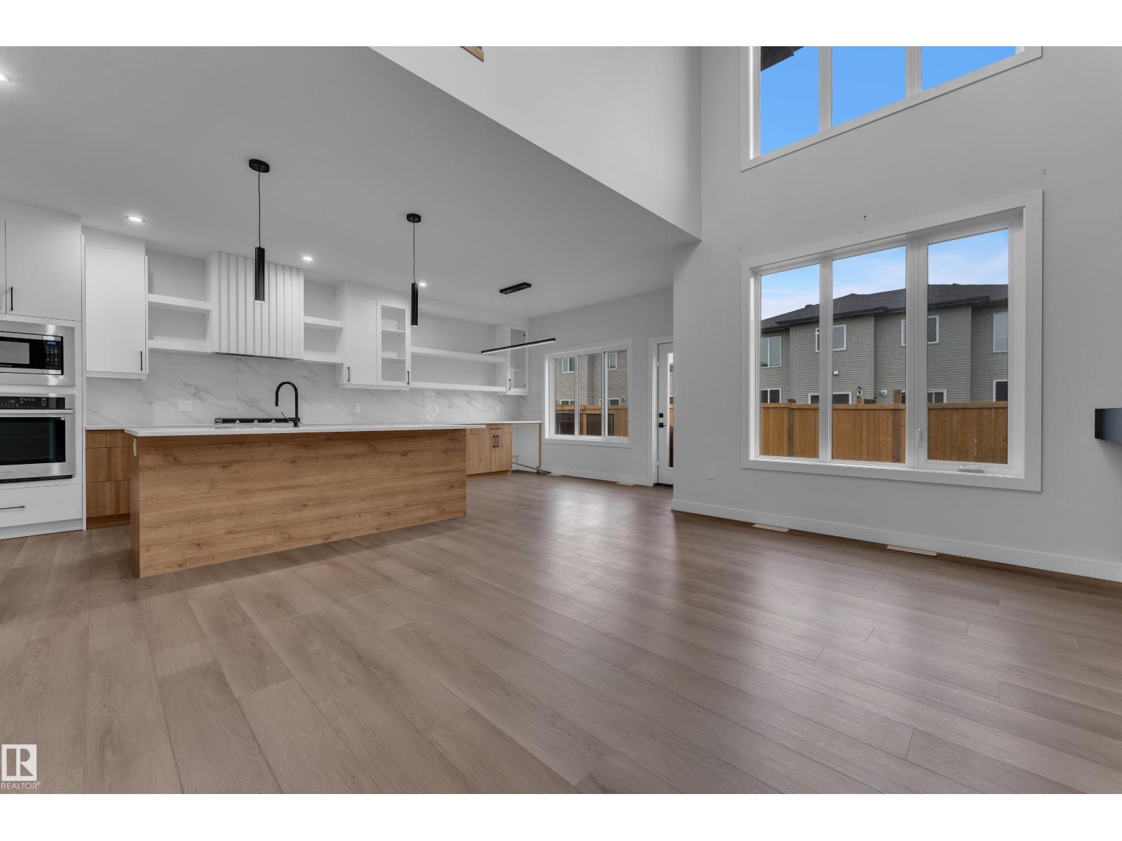 3615 42 Av Property Photo 18