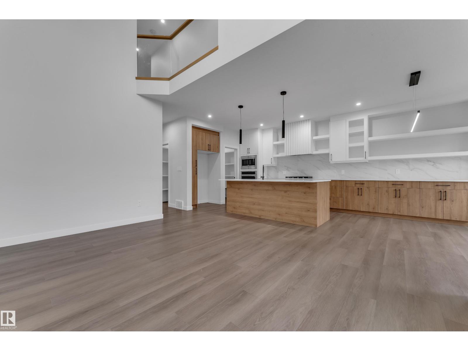 3615 42 Av Property Photo 19