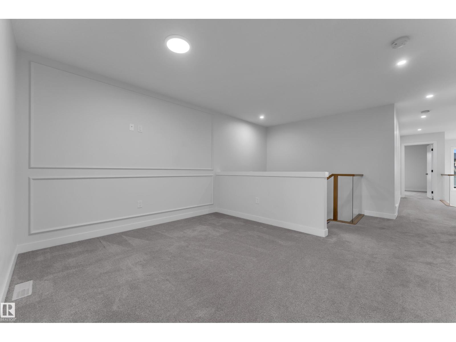 3615 42 Av Property Photo 22