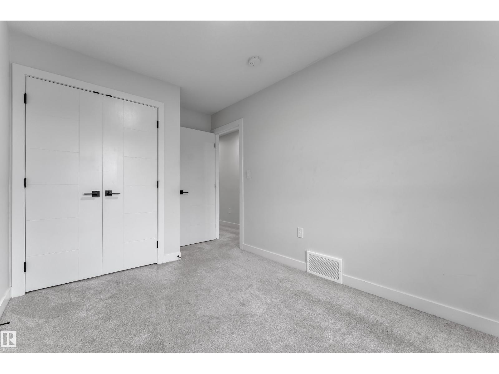 3615 42 Av Property Photo 24