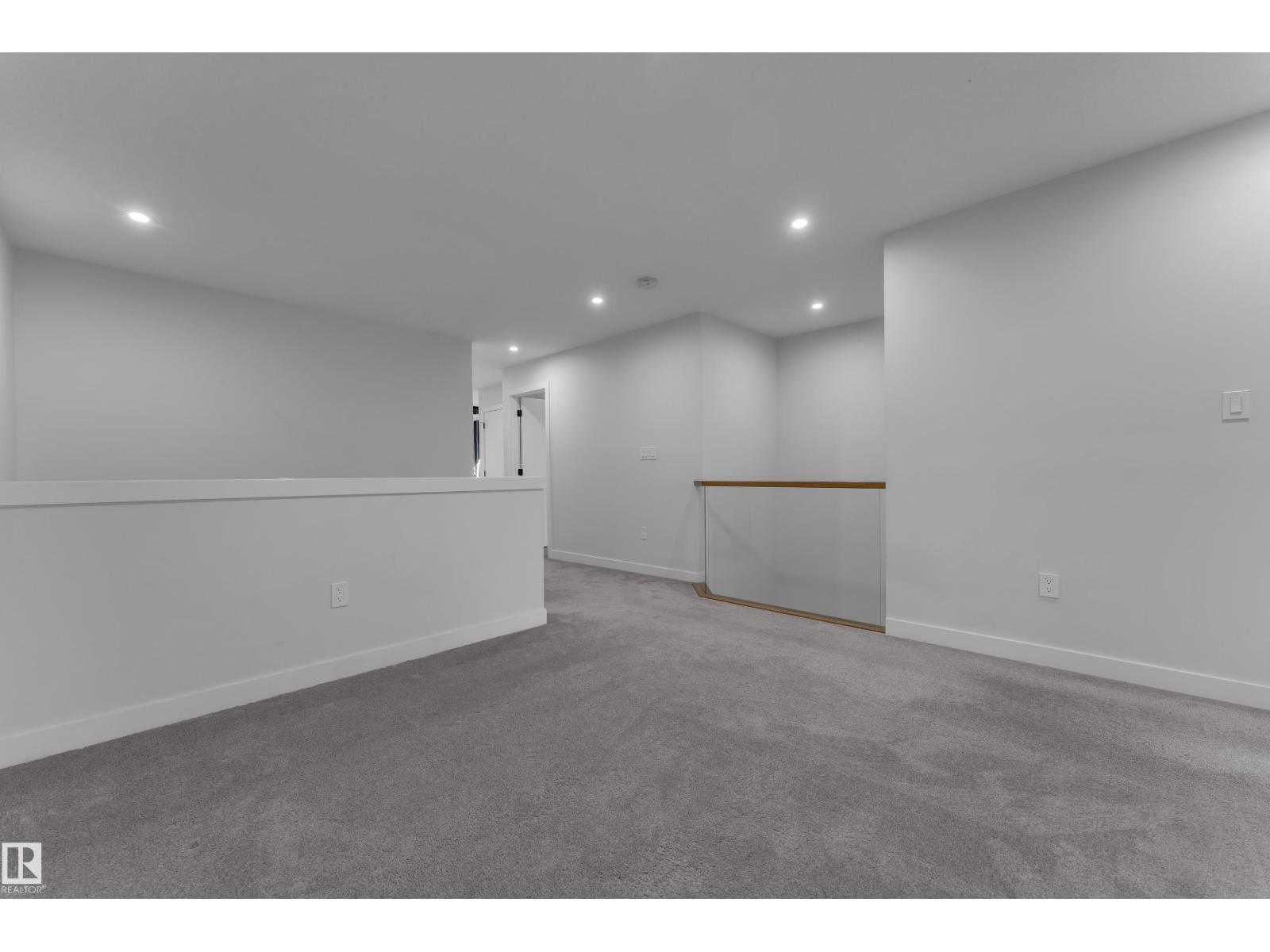 3615 42 Av Property Photo 28