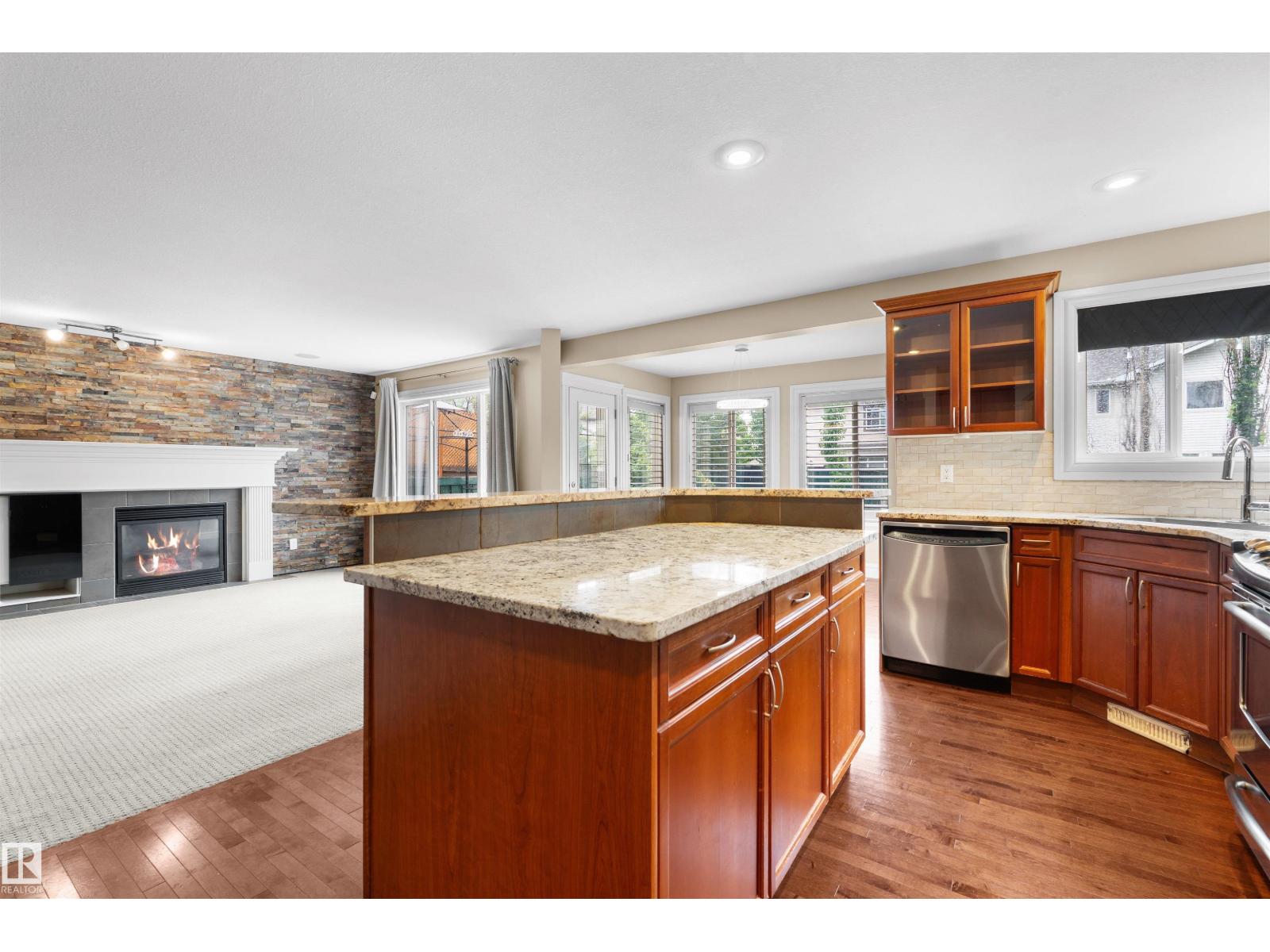 1338 Rutherford Rd Sw Property Photo 5