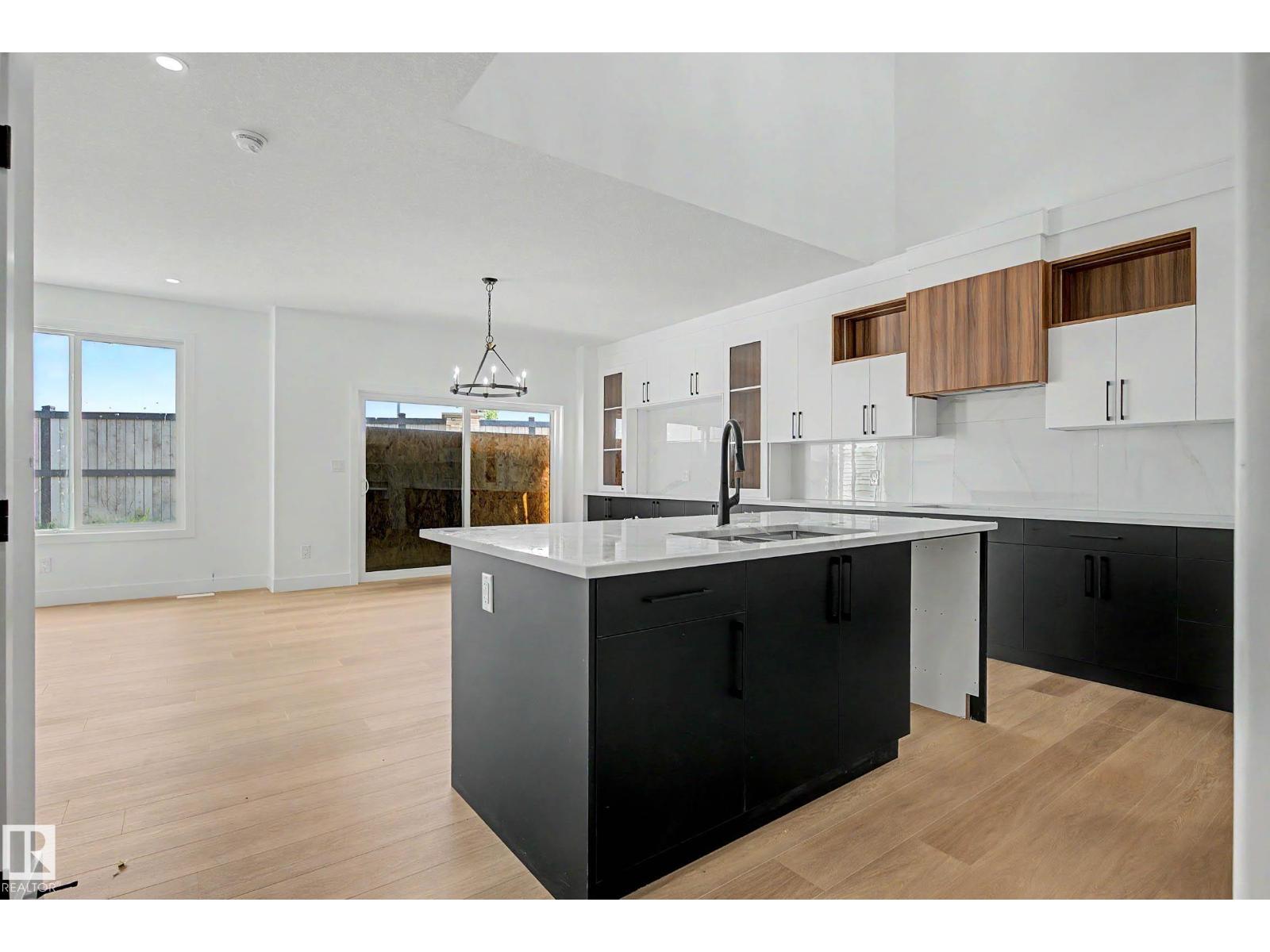 294 Munn Wy Property Photo 12