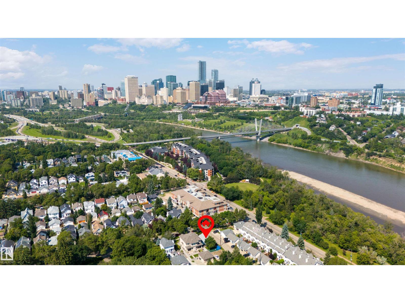 9745 94 St Nw Property Photo 1