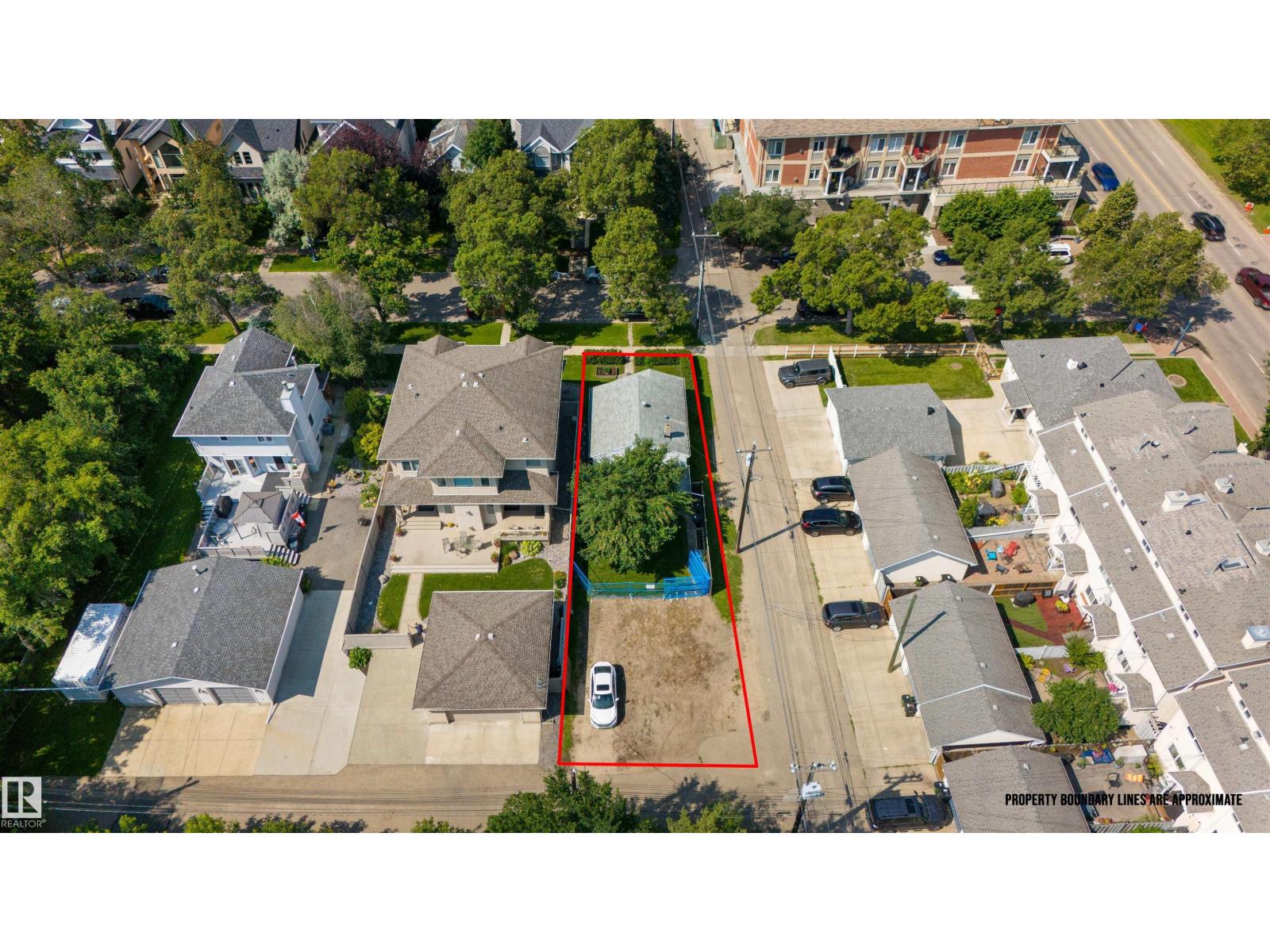 9745 94 St Nw Property Photo 10