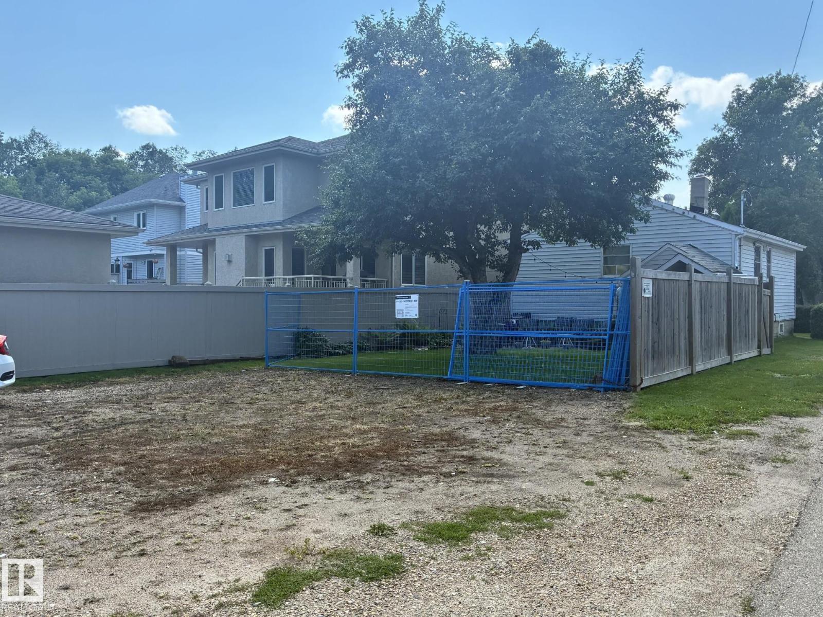 9745 94 St Nw Property Photo 13