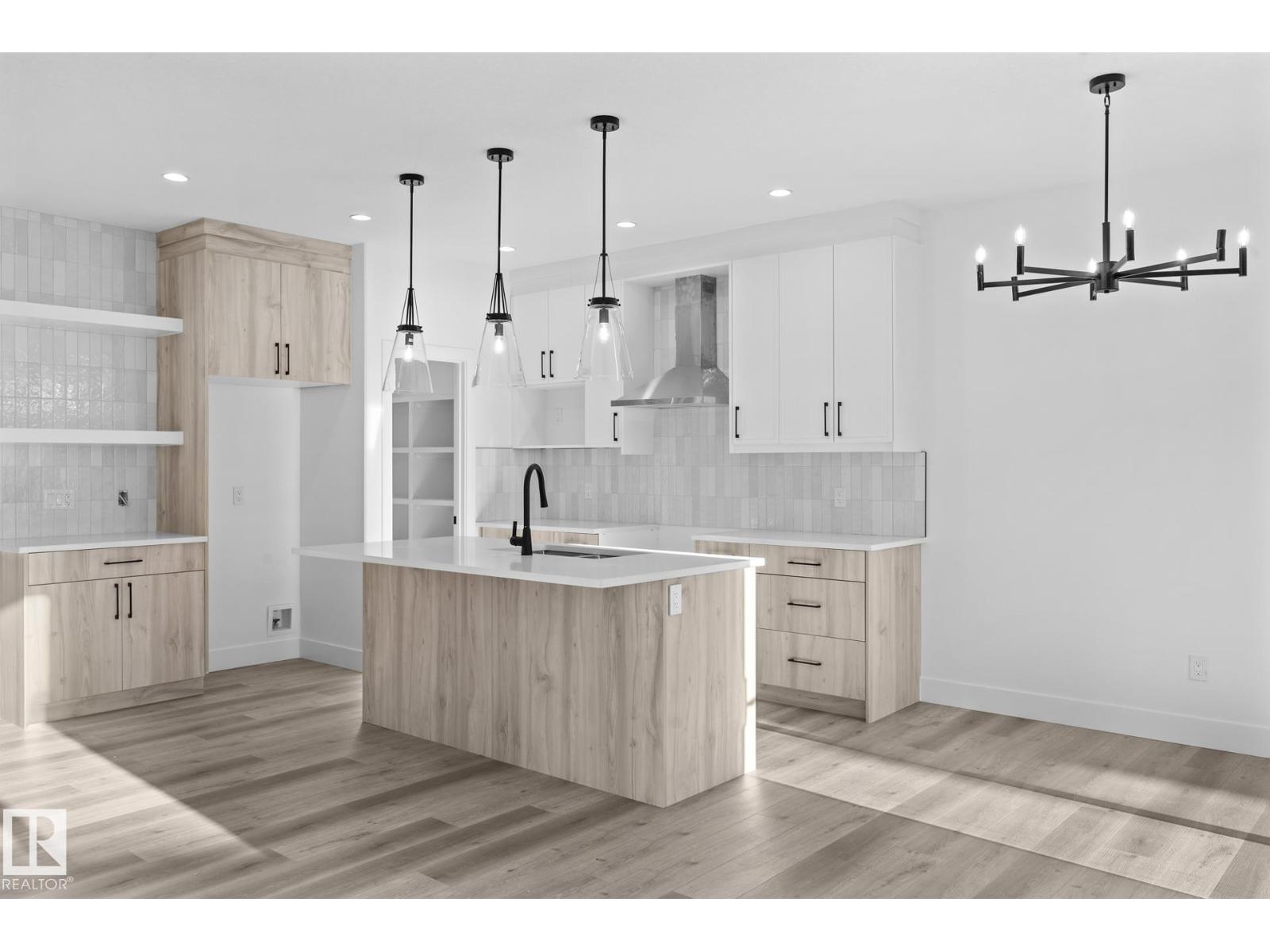 90 Spring LI Property Photo 1