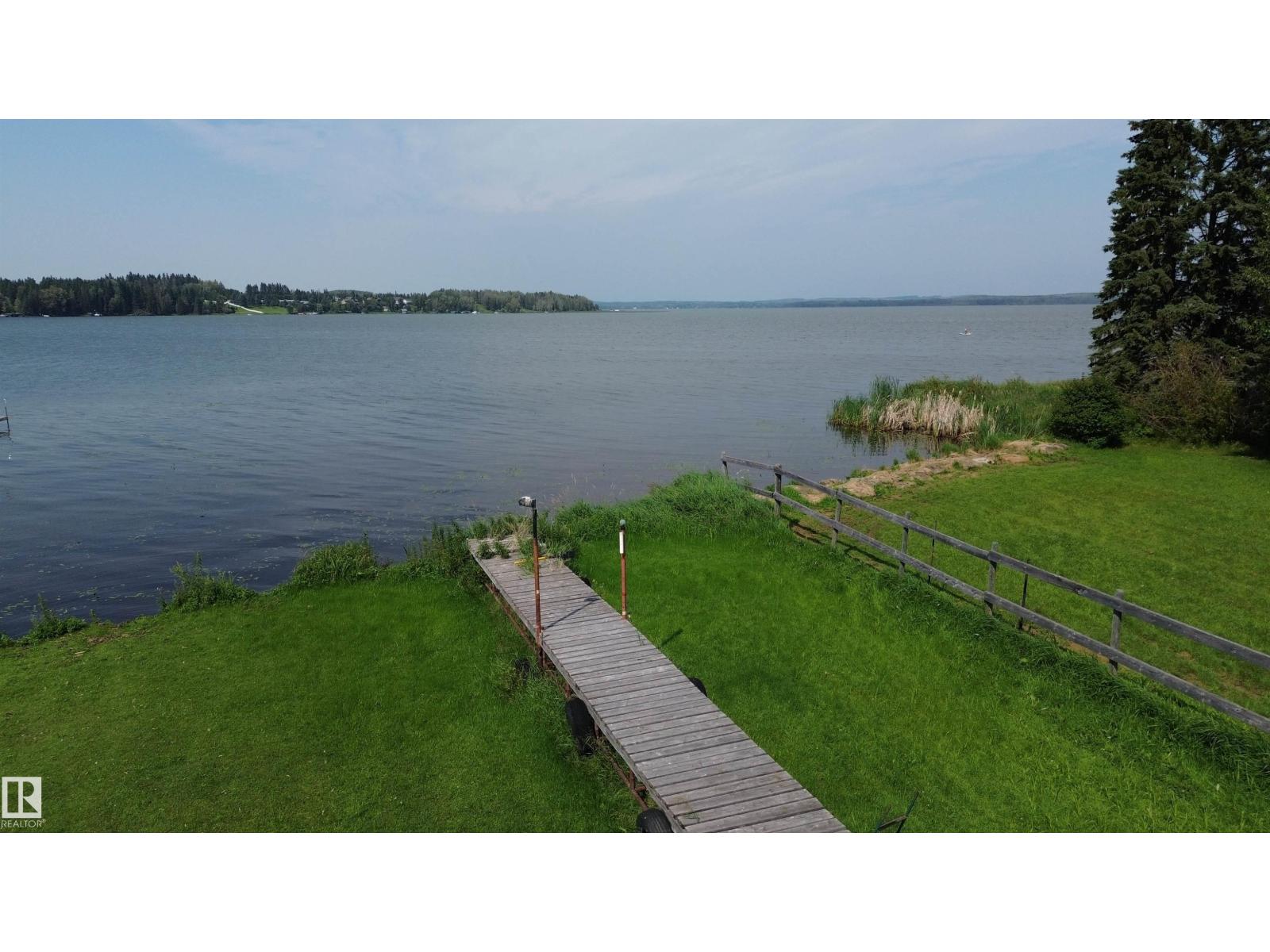 306 Lakeshore Drive E Property Photo 2