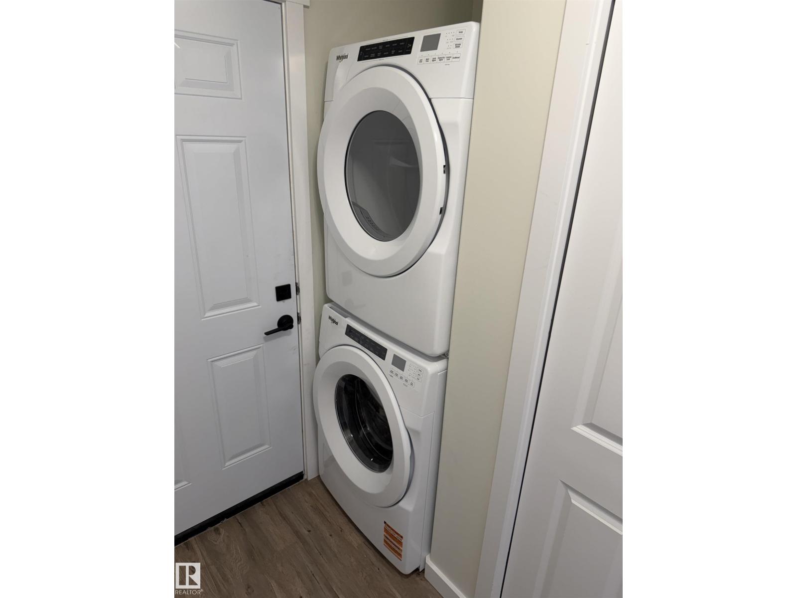 4313 54 Av Property Photo 16