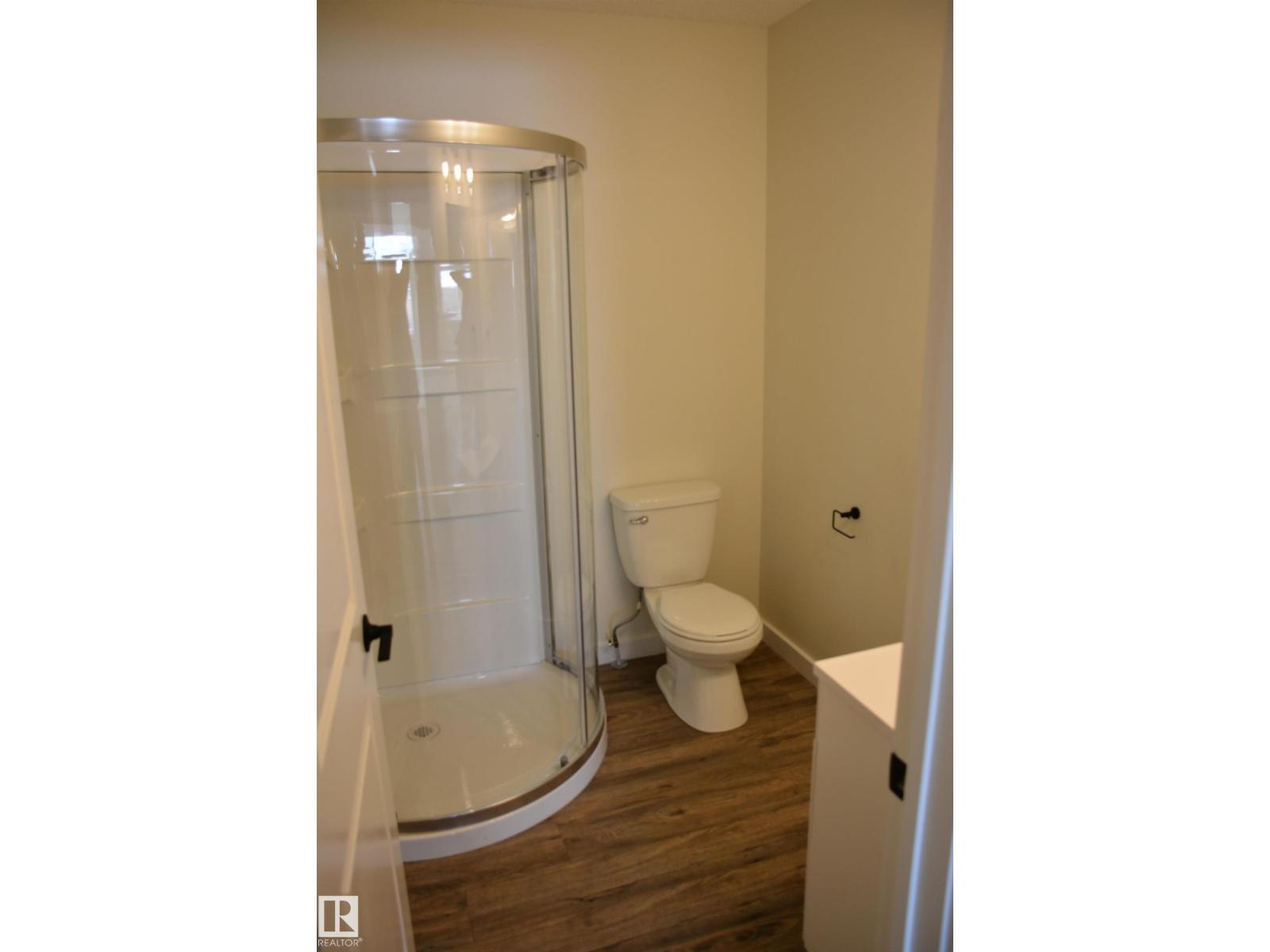 4313 54 Av Property Photo 25