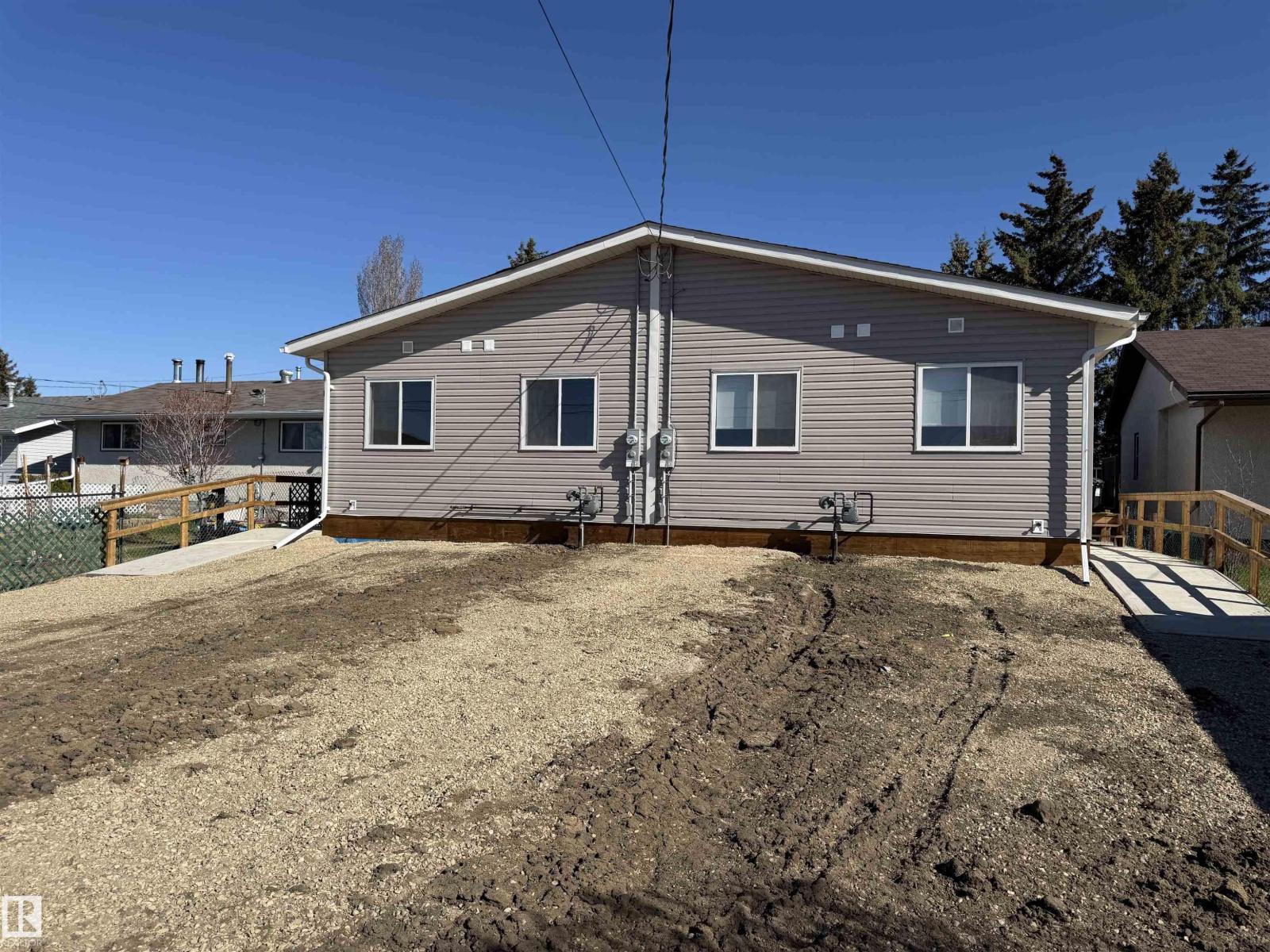 4313 54 Av Property Photo 29