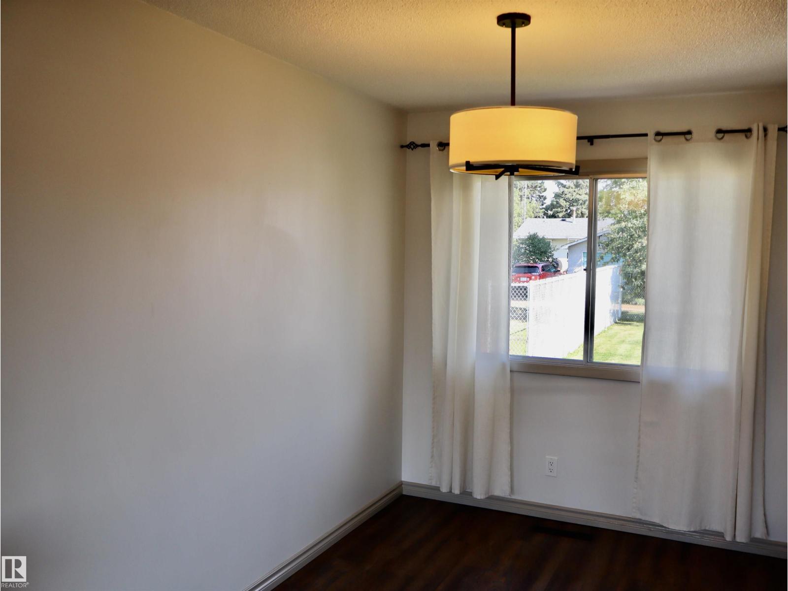 4306 - 55 Ave Property Photo 20