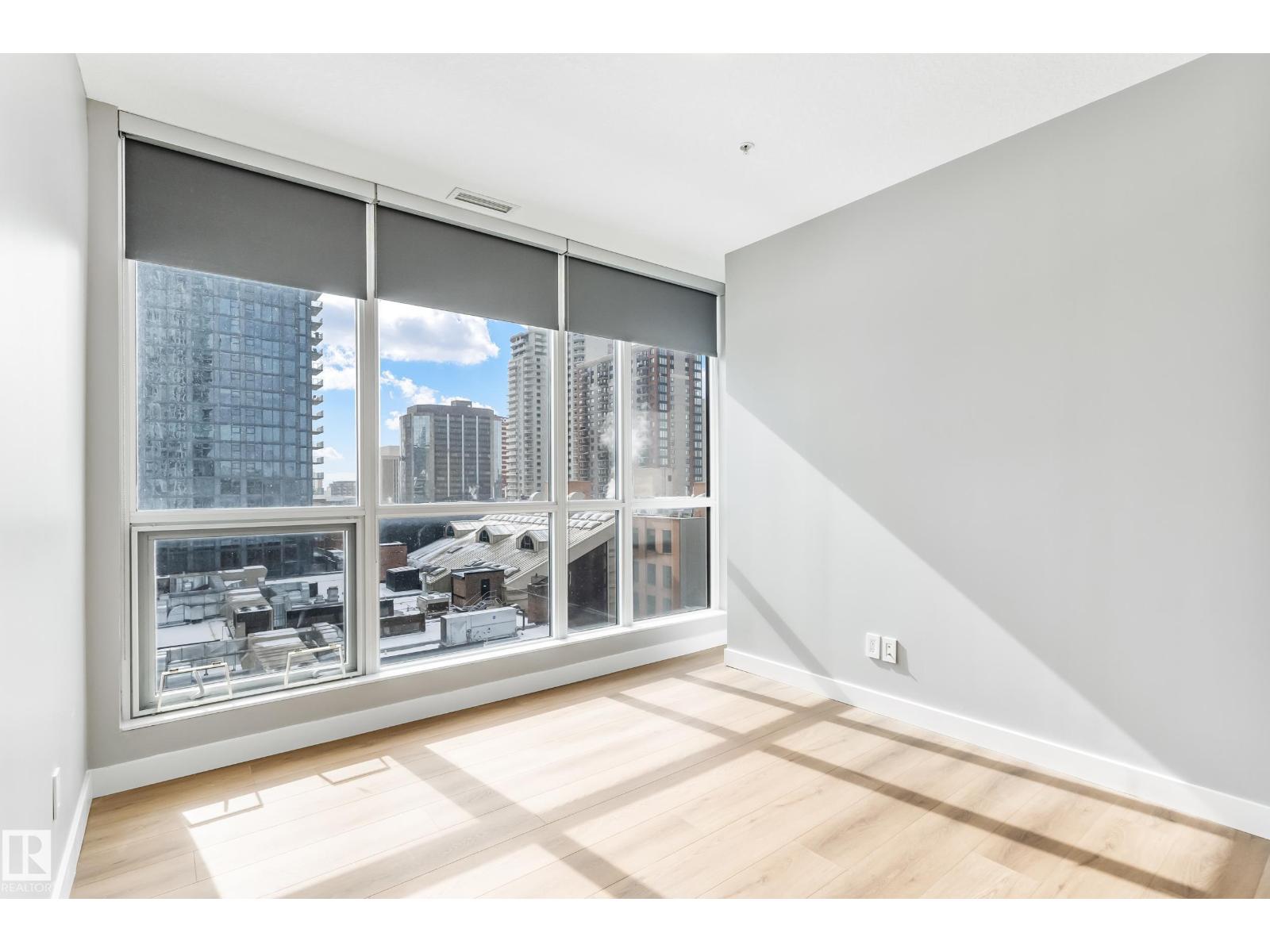 #910 10238 103 St Nw Property Photo 16