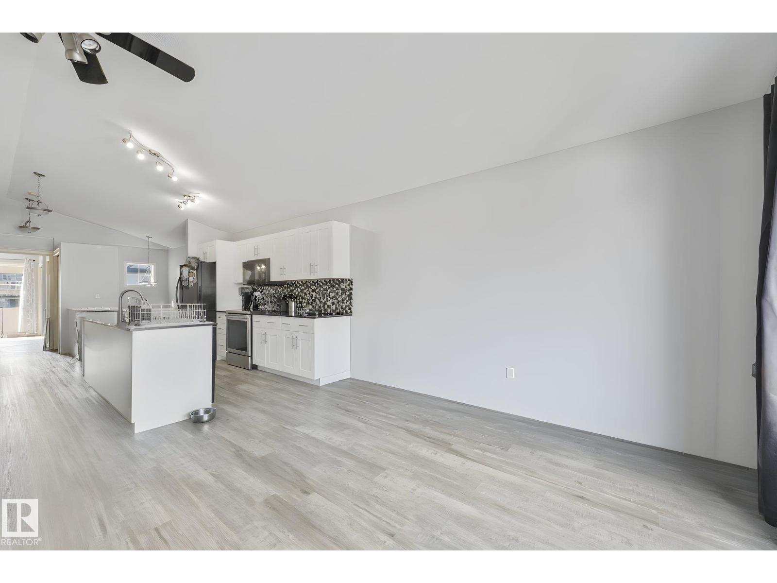 14072 151 Av Nw Property Photo 11