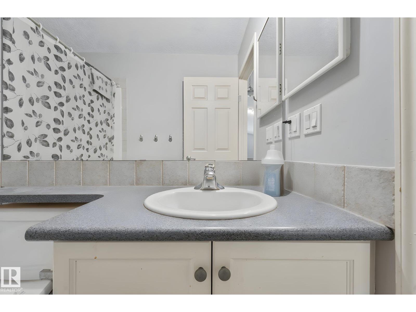 14072 151 Av Nw Property Photo 23