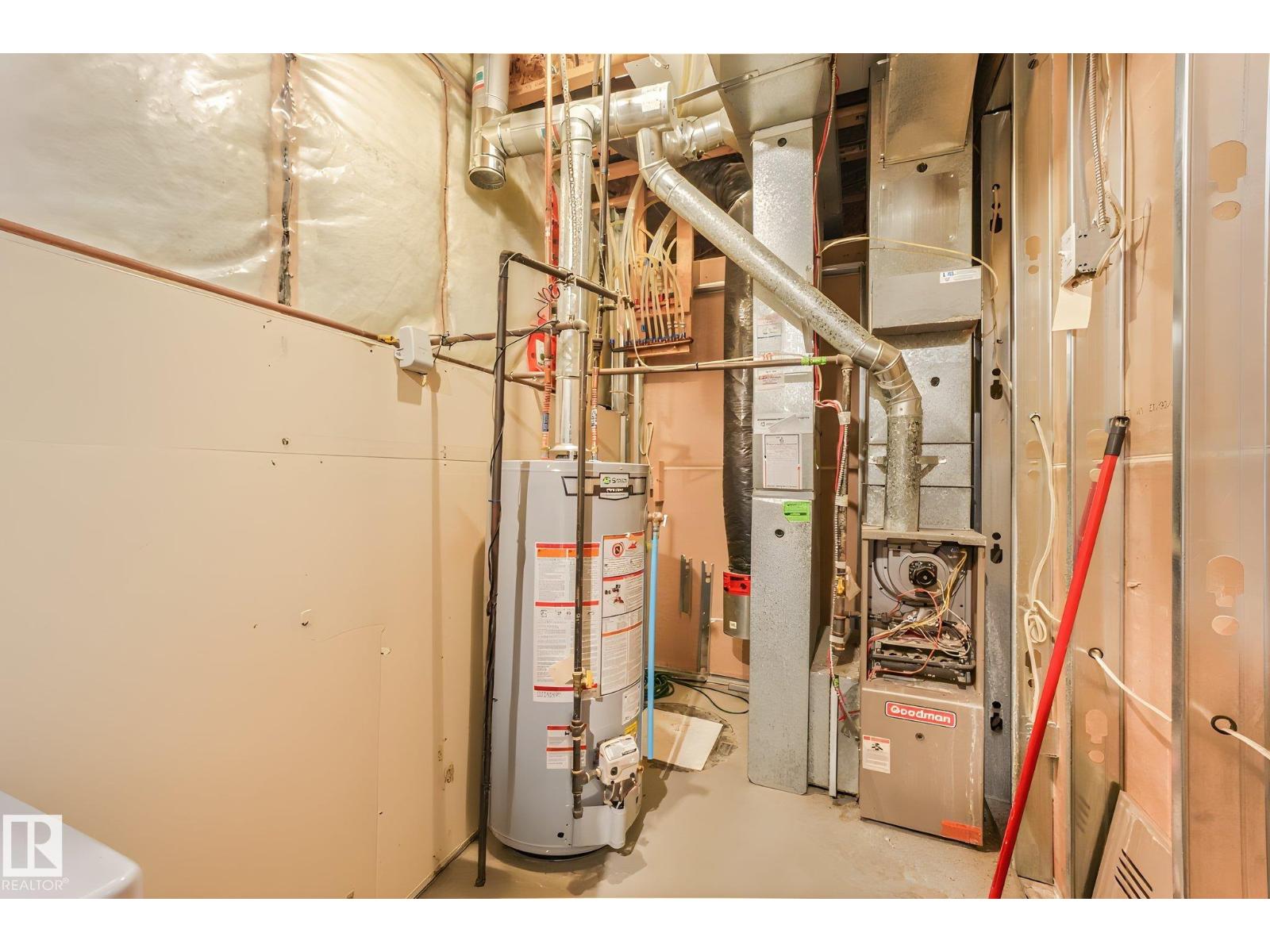 14072 151 Av Nw Property Photo 32