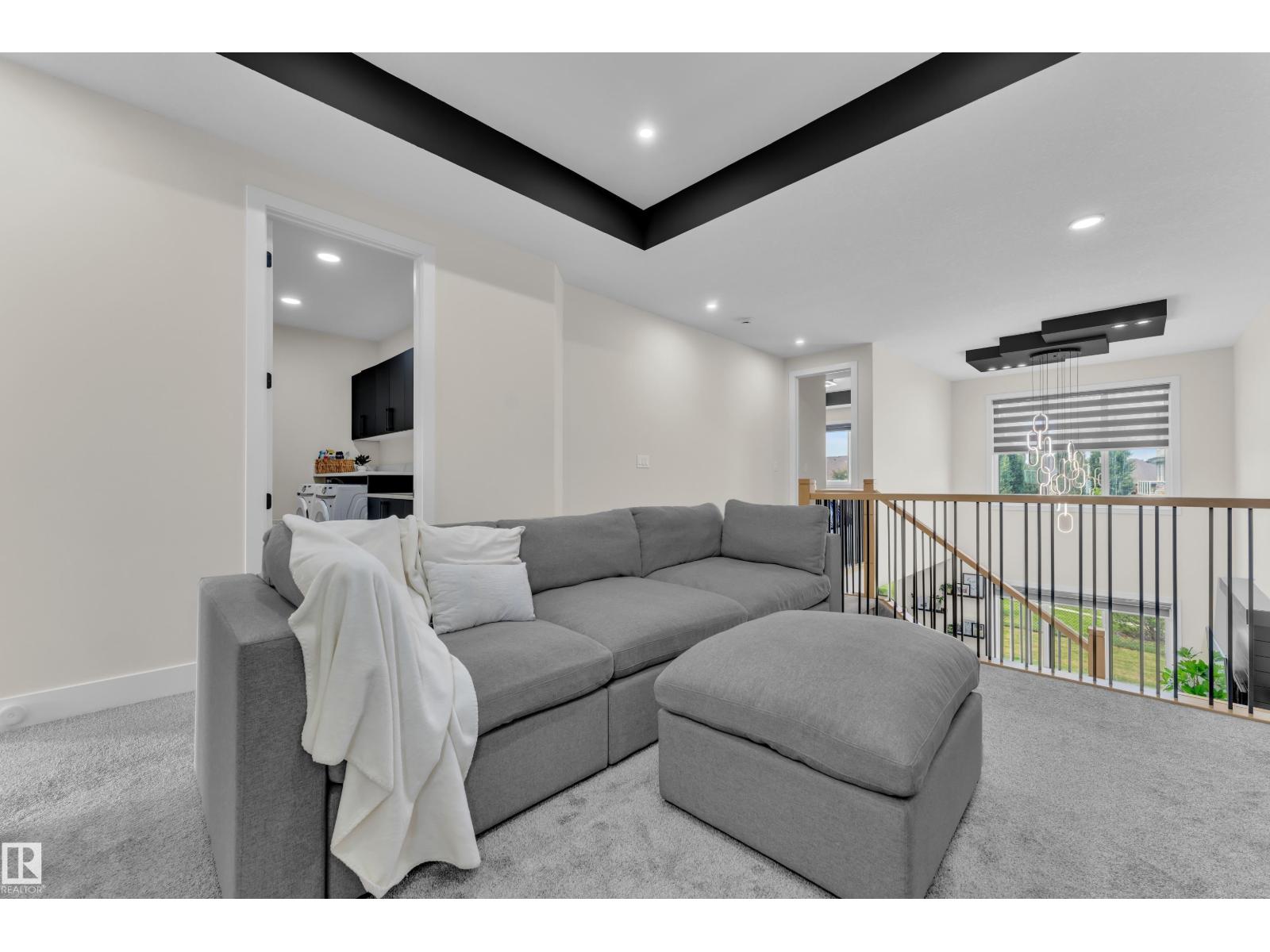 3924 41 Av Property Photo 25