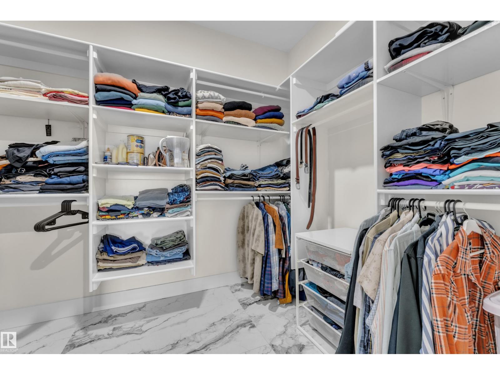3924 41 Av Property Photo 28