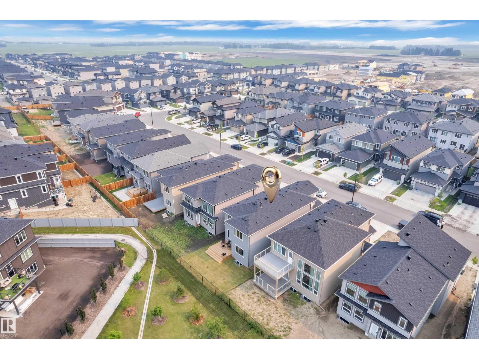 3924 41 Av Property Photo 40