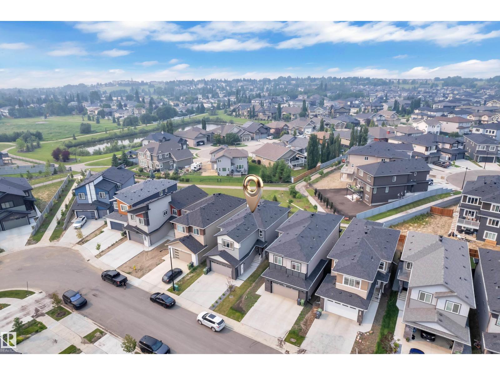 3924 41 Av Property Photo 43