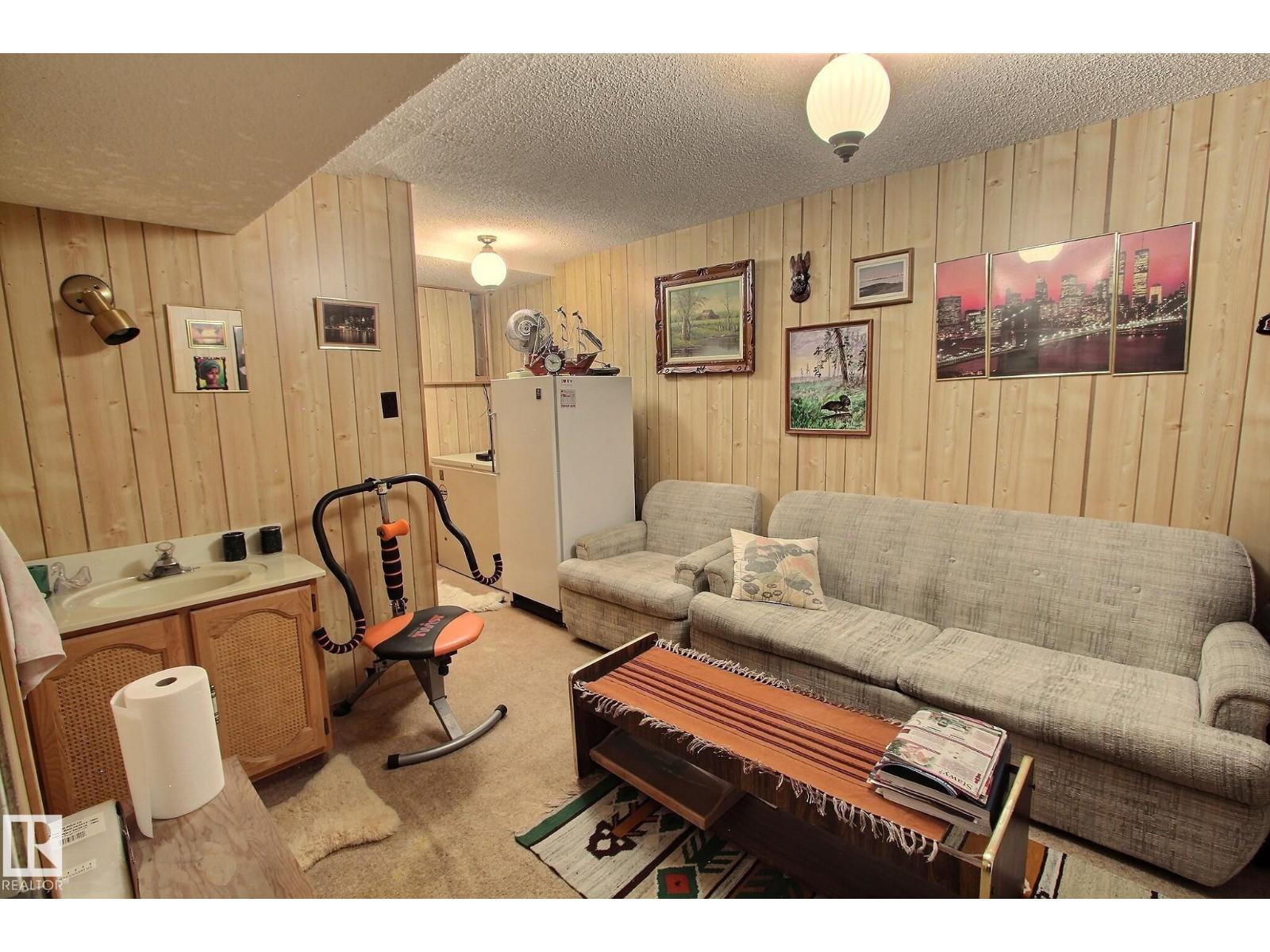 14626 52 St Nw Nw Property Photo 17