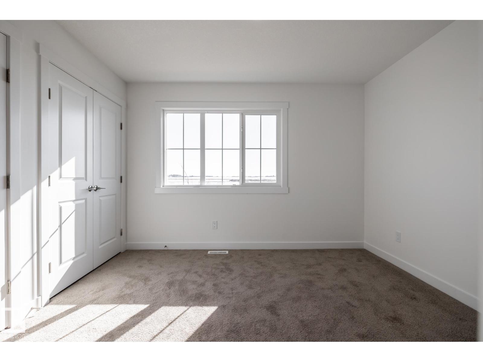 #37 7110 Keswick Cm Sw Property Photo 15