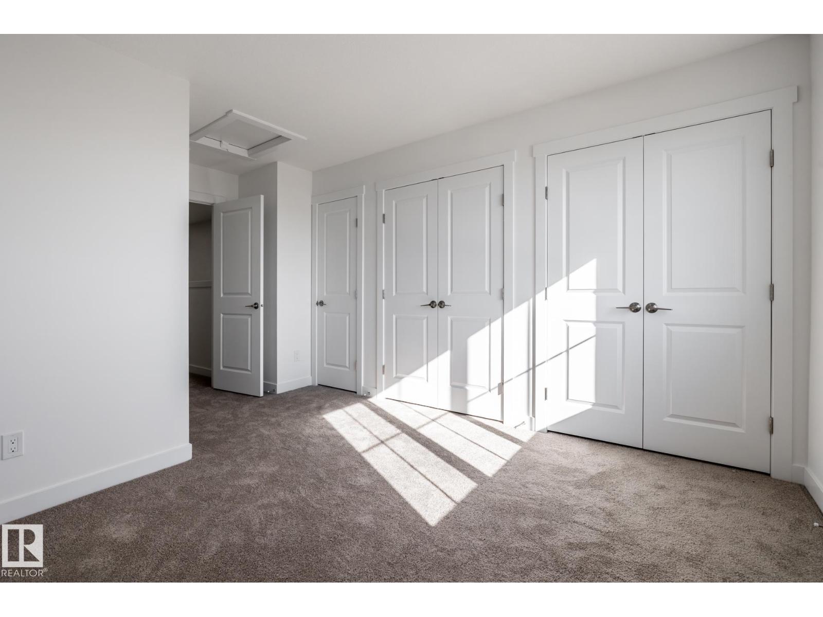 #37 7110 Keswick Cm Sw Property Photo 16