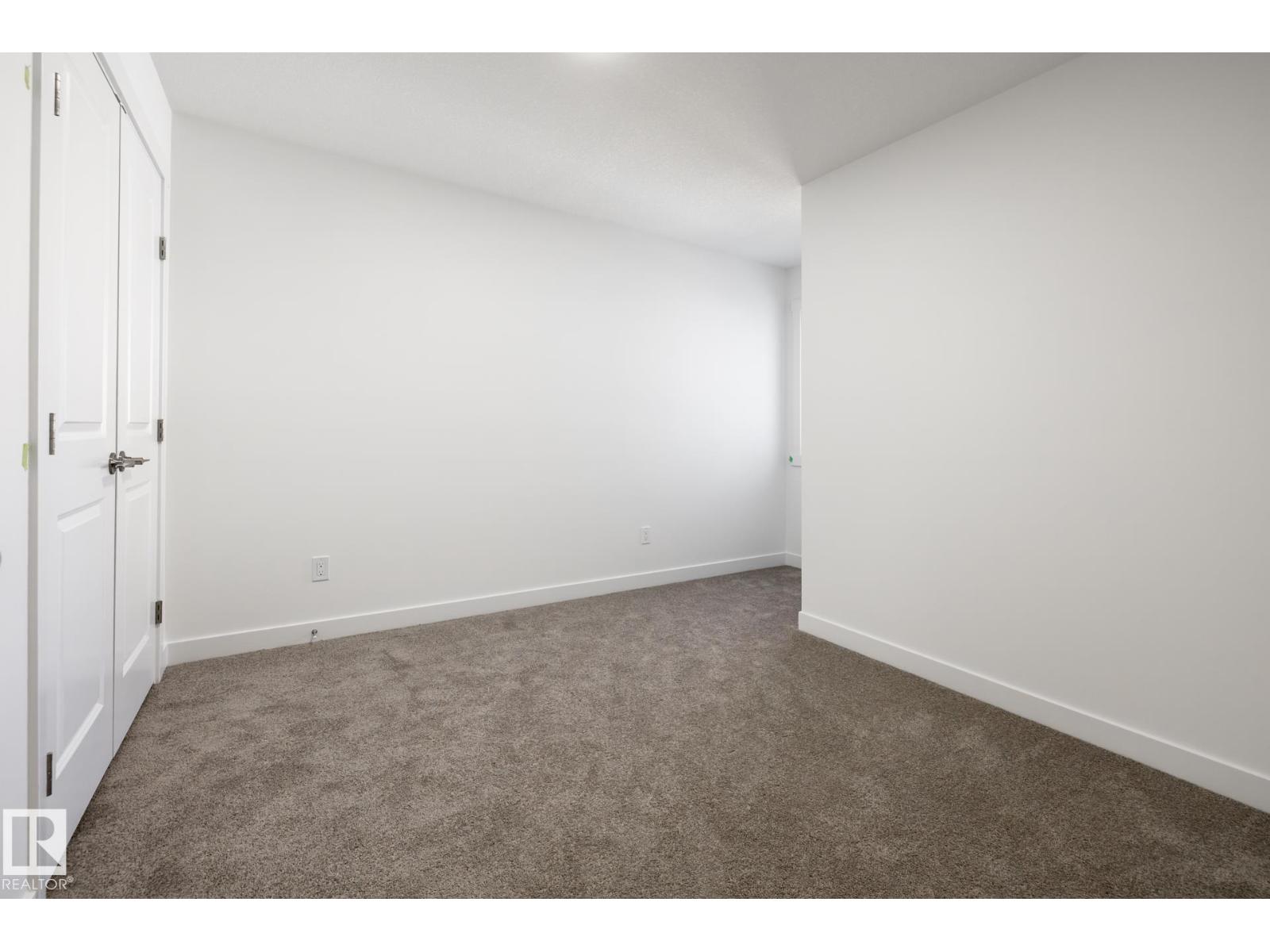 #37 7110 Keswick Cm Sw Property Photo 17