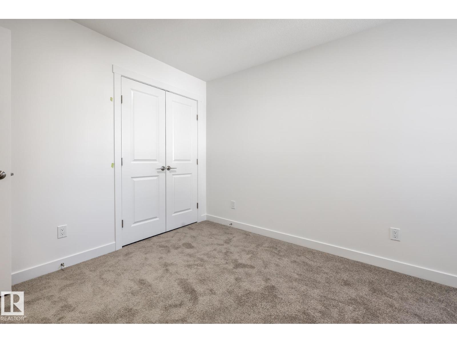 #37 7110 Keswick Cm Sw Property Photo 18