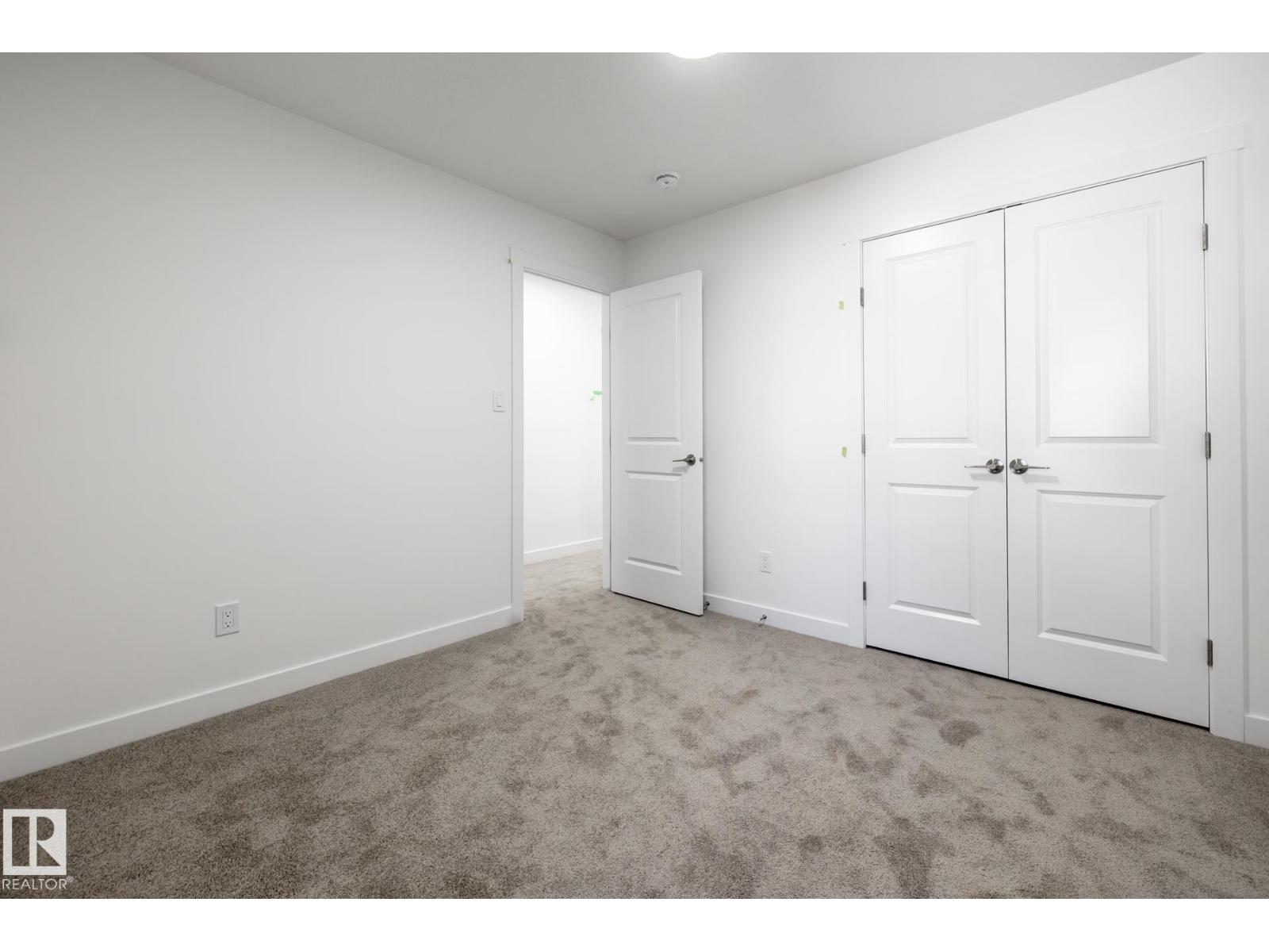 #37 7110 Keswick Cm Sw Property Photo 19