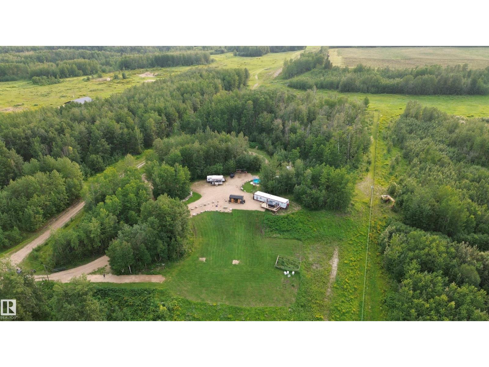 243071 Twp Rd 664 Property Photo 17