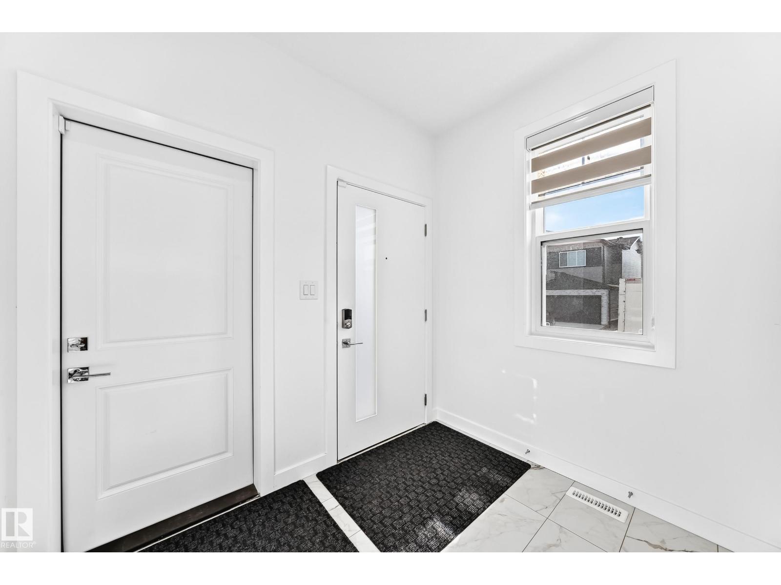 3605 41 Av Property Photo 5