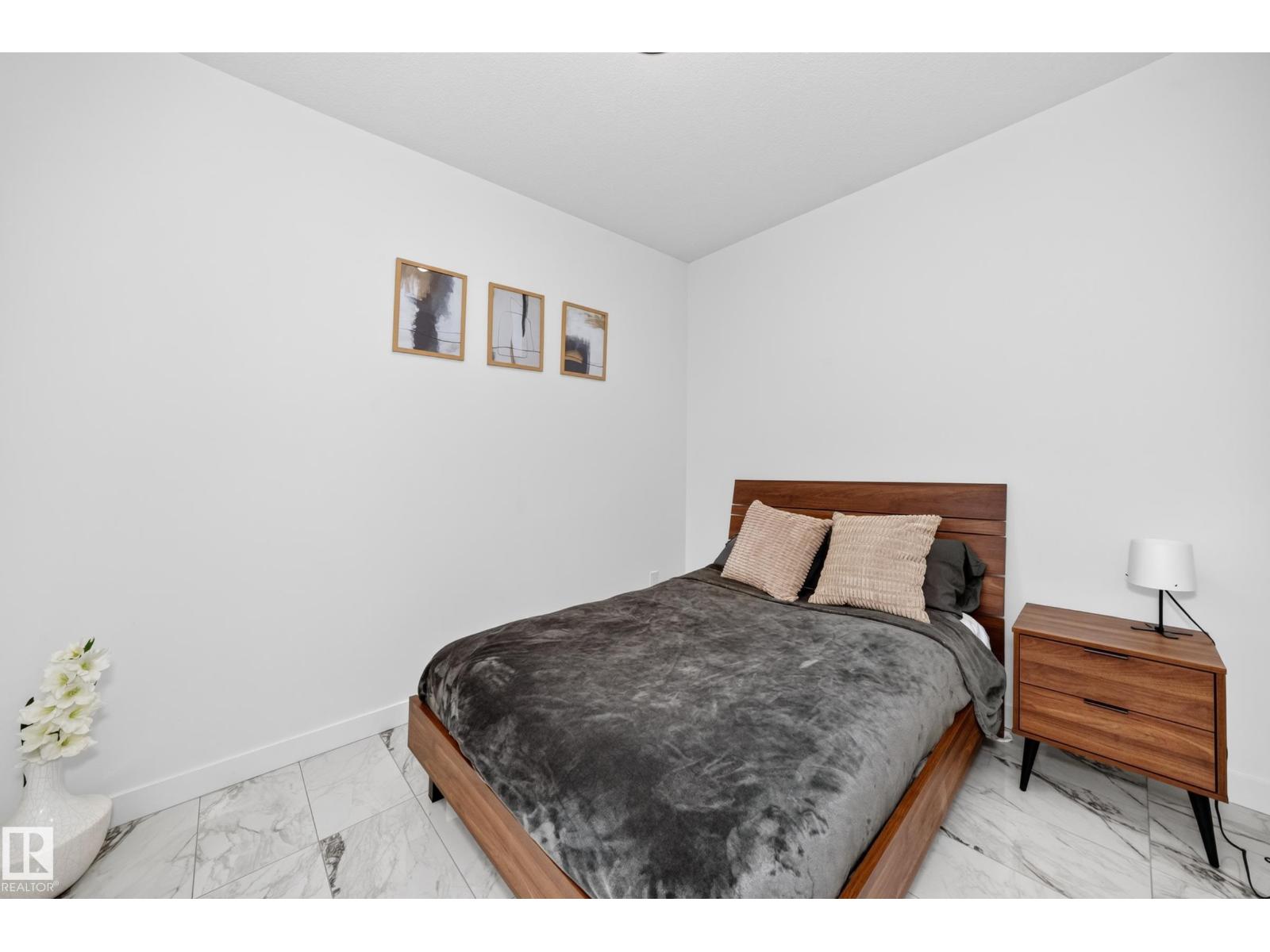 3605 41 Av Property Photo 23