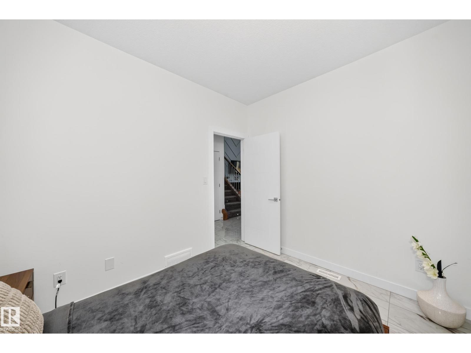 3605 41 Av Property Photo 24