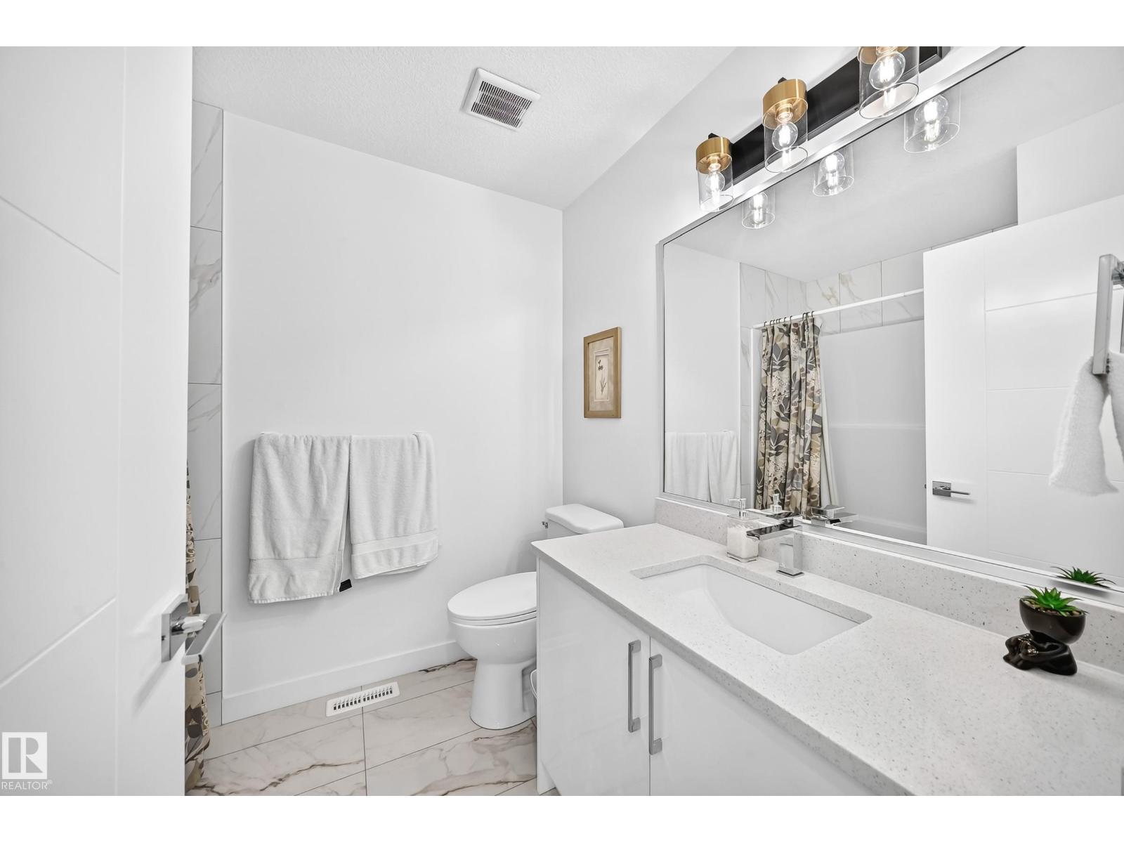 3605 41 Av Property Photo 41