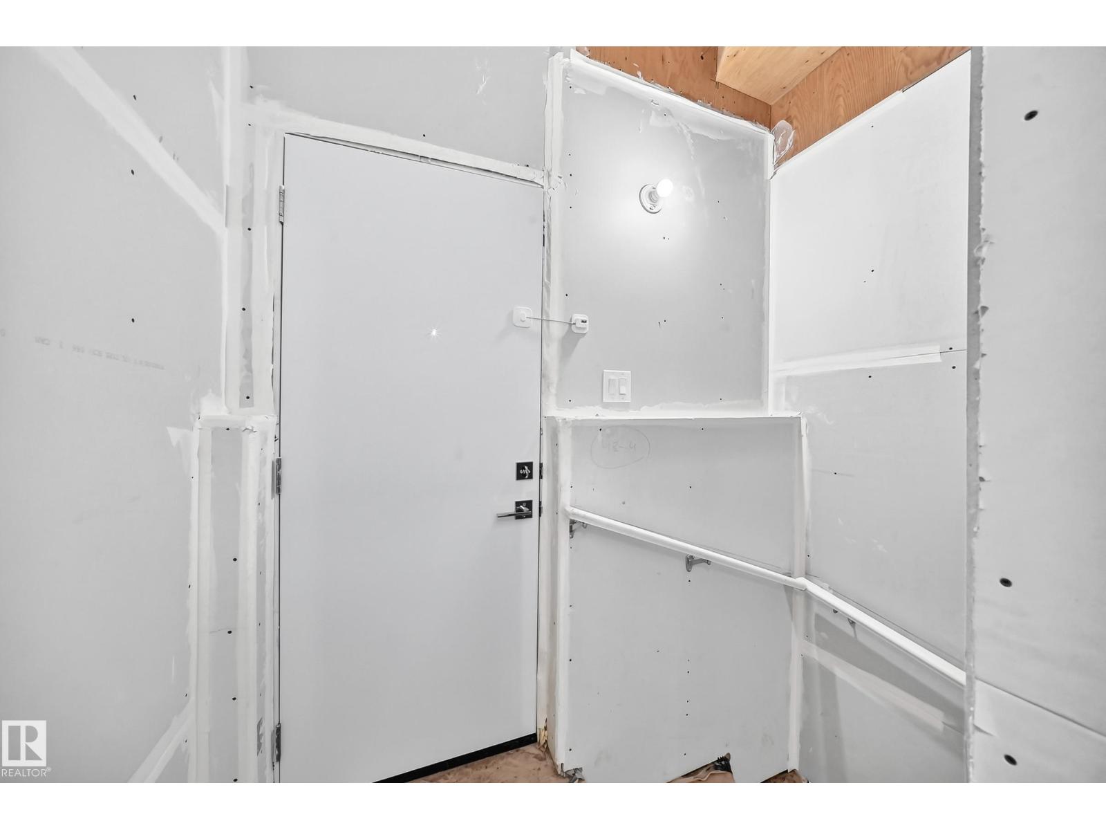 3605 41 Av Property Photo 45