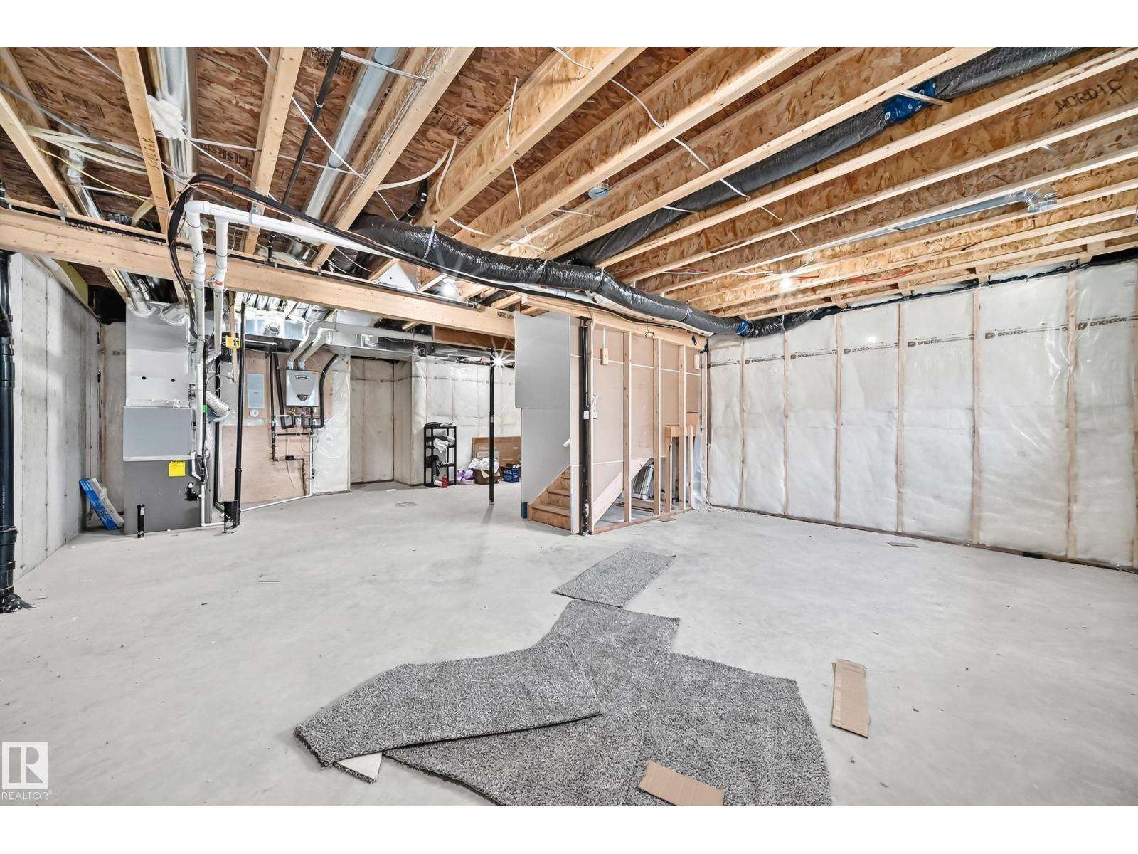 3605 41 Av Property Photo 47
