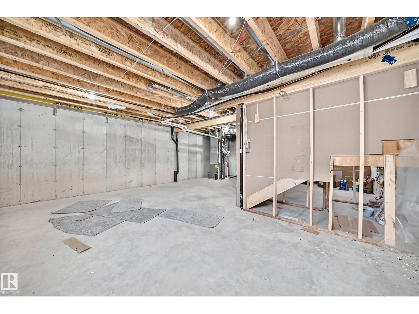 3605 41 Av Property Photo 48