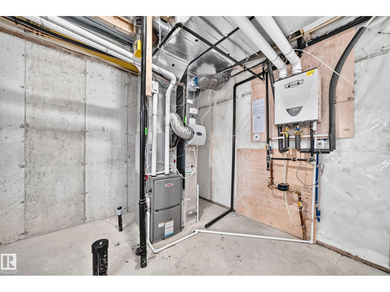3605 41 Av Property Photo 51