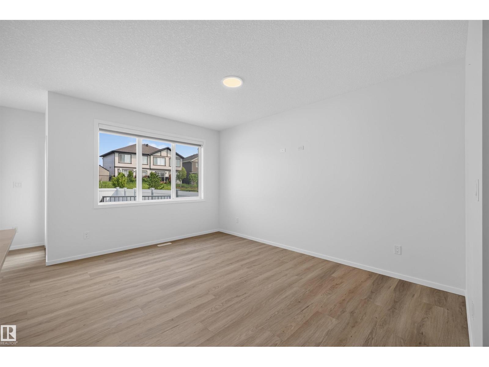 7722 174a Av Nw Property Photo 4