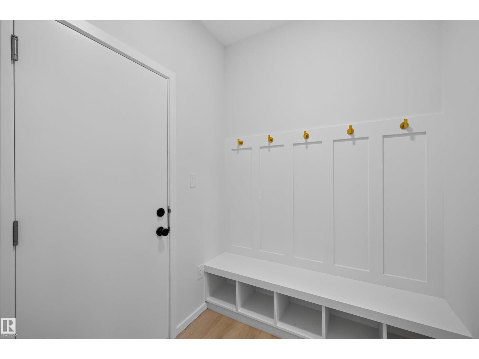 7722 174a Av Nw Property Photo 6