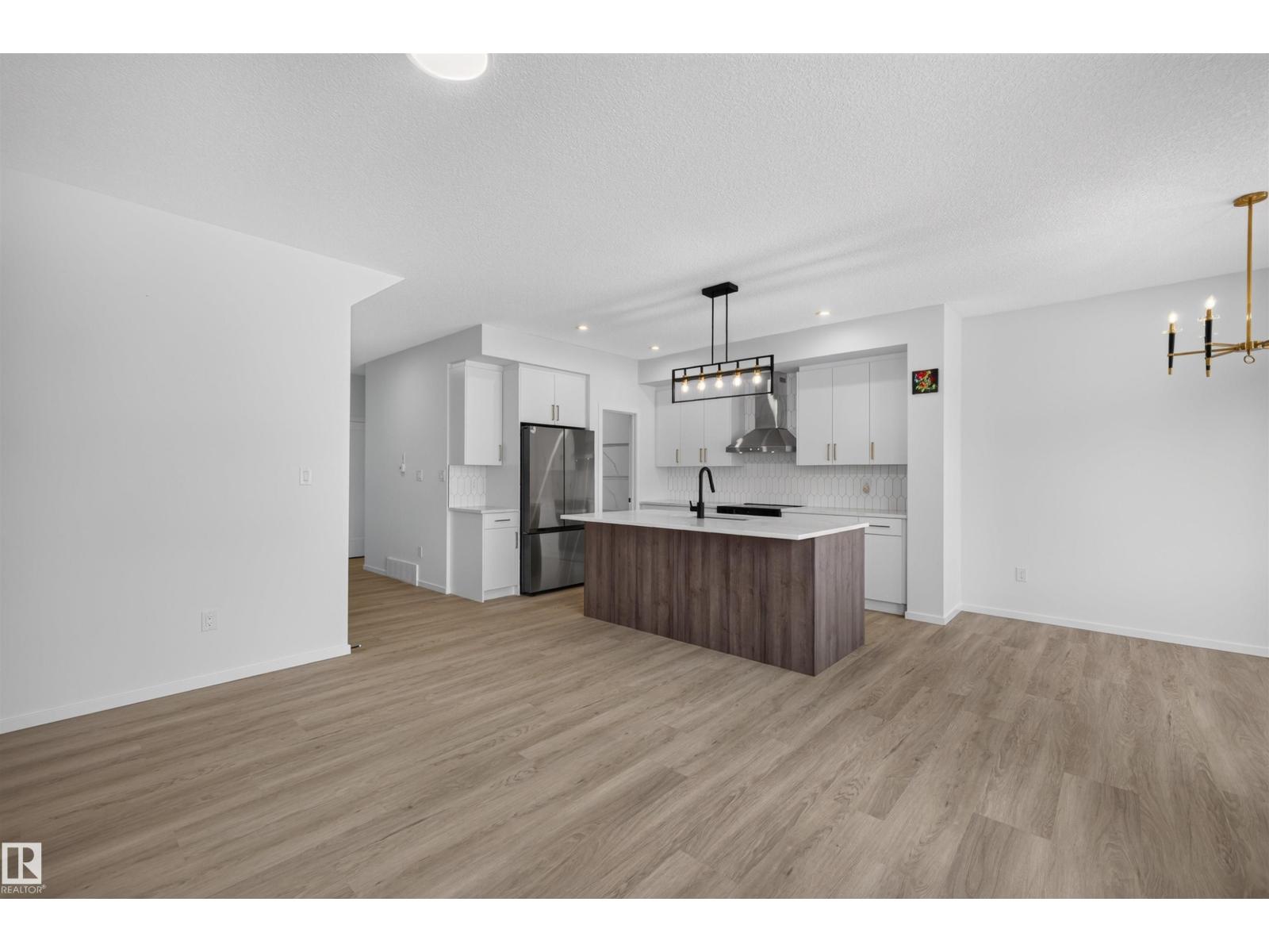 7722 174a Av Nw Property Photo 8