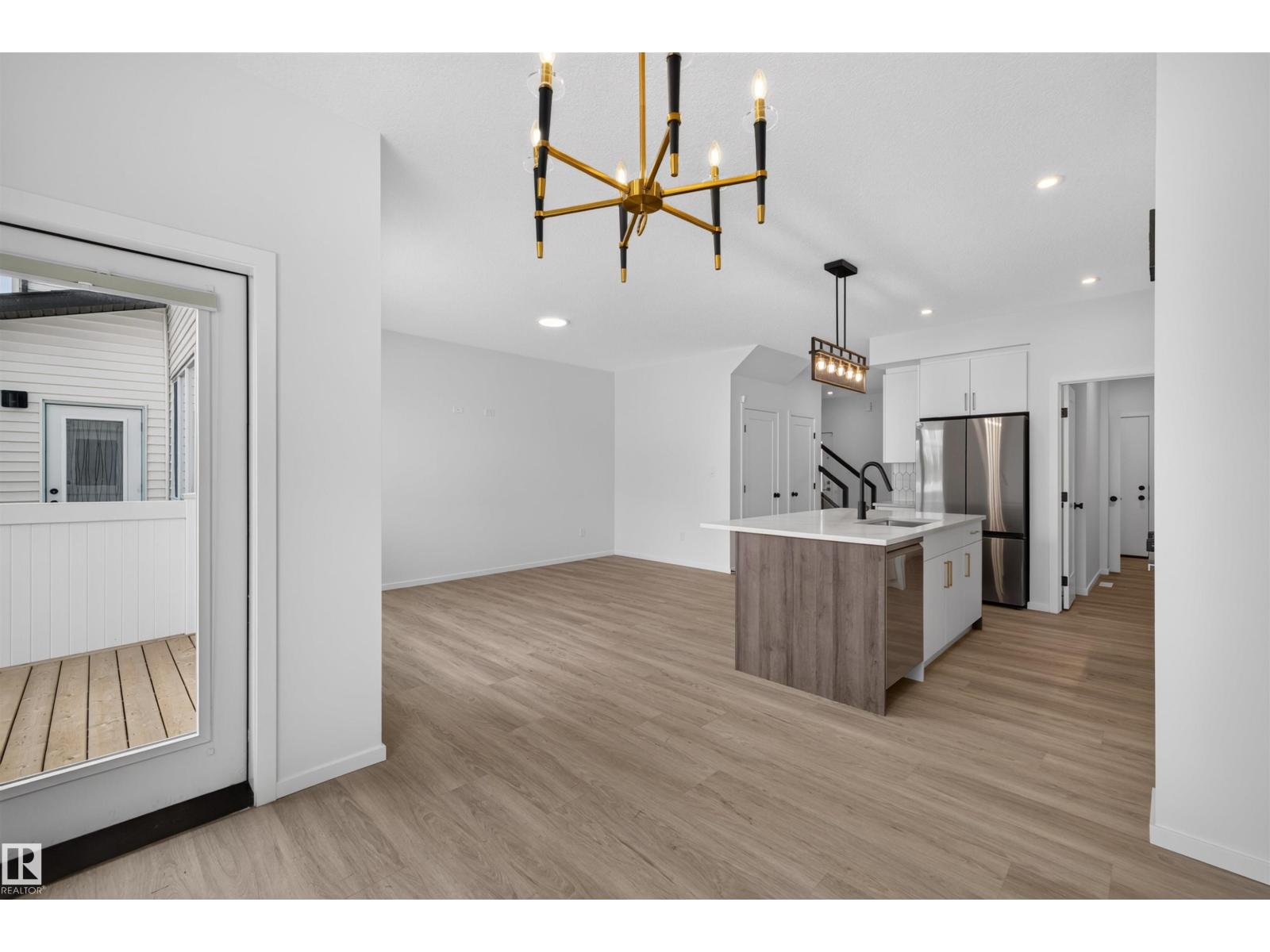 7722 174a Av Nw Property Photo 11